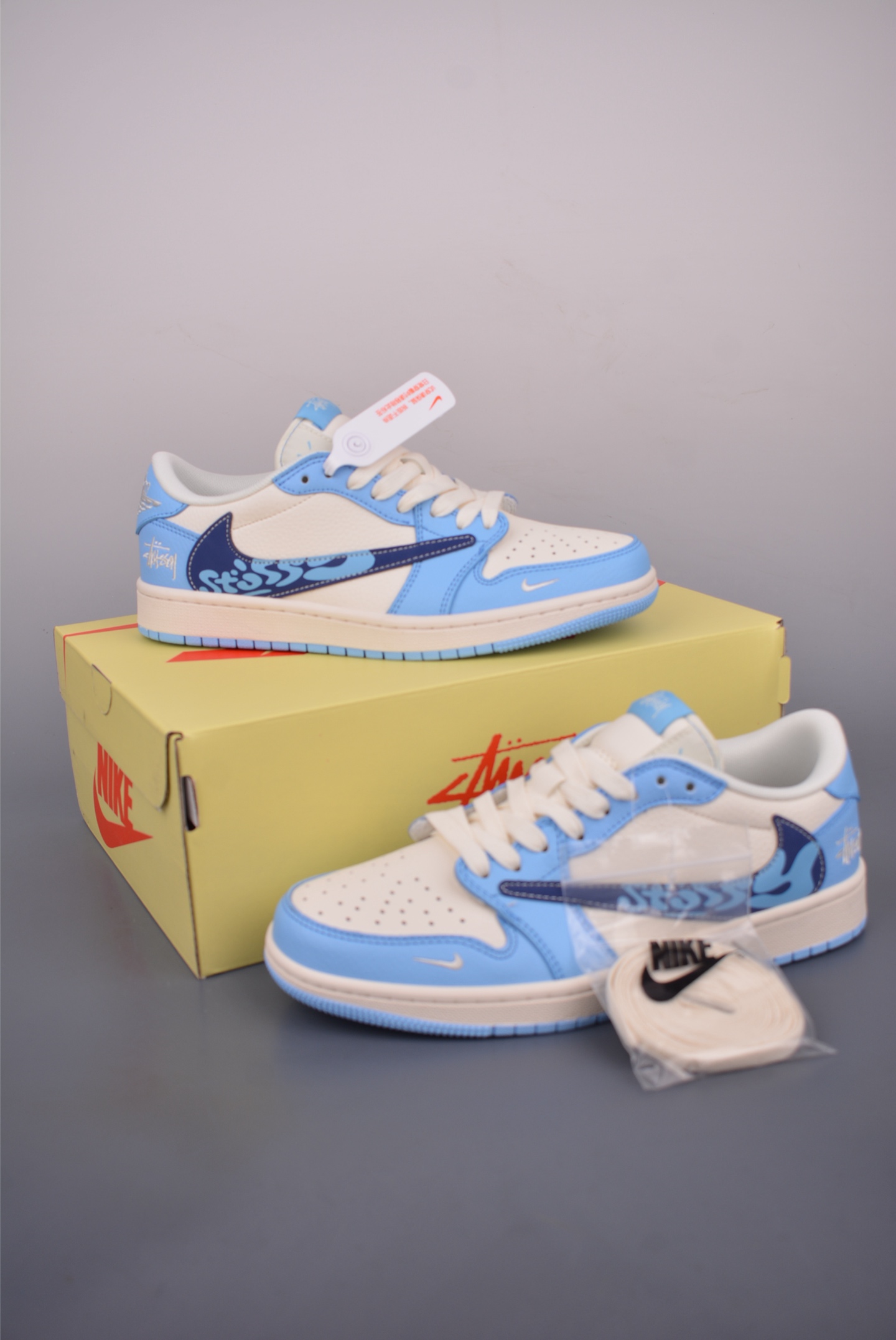 Fragment Design x Travis Scott x Stussy Air Jordan 1 Low Collaboration 6 i1752611926870 6611 0 4