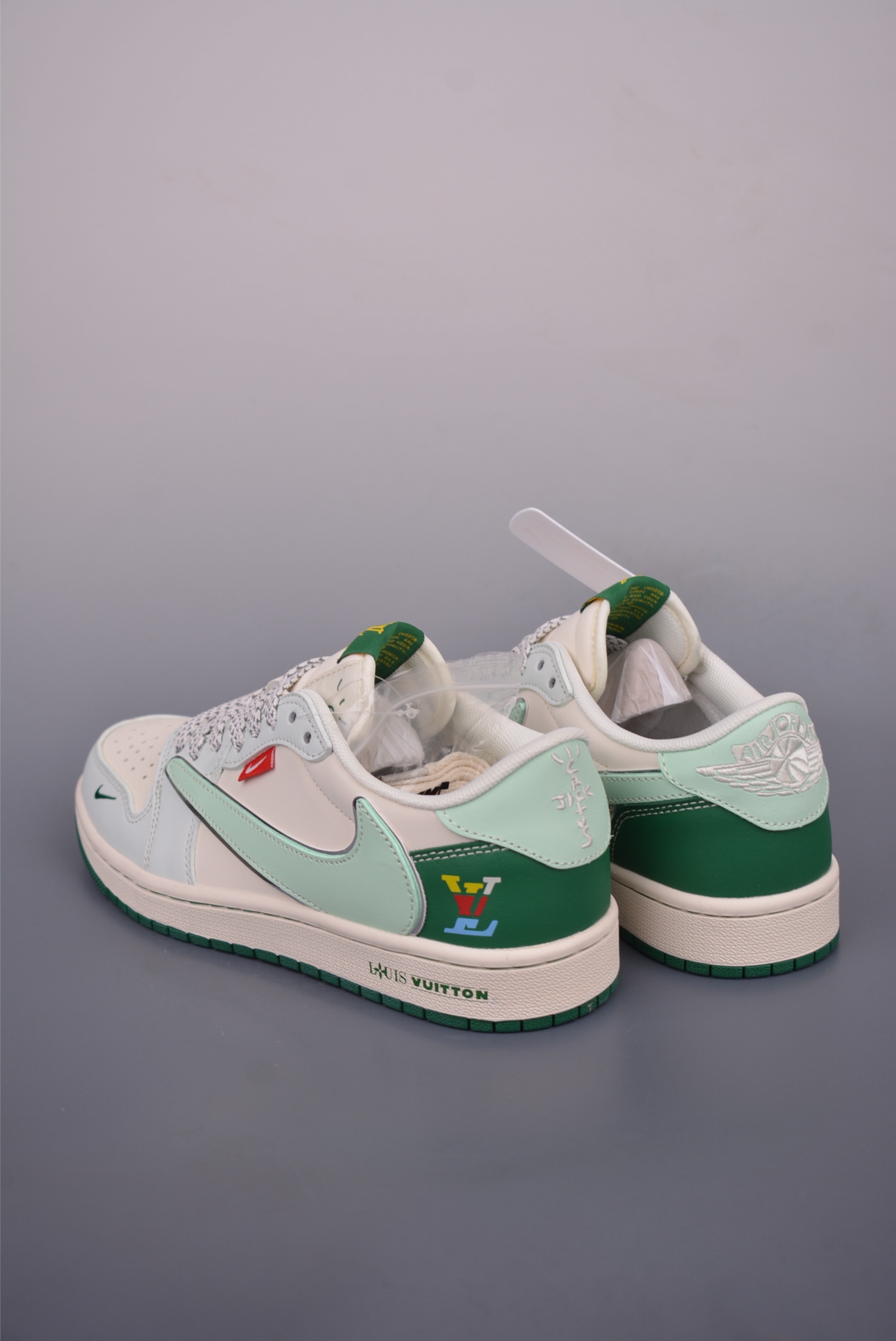 Fragment x Travis Scott x Louis Vuitton Air Jordan 1 Low - Limited Edition 3 i1752612016362 479 0 1