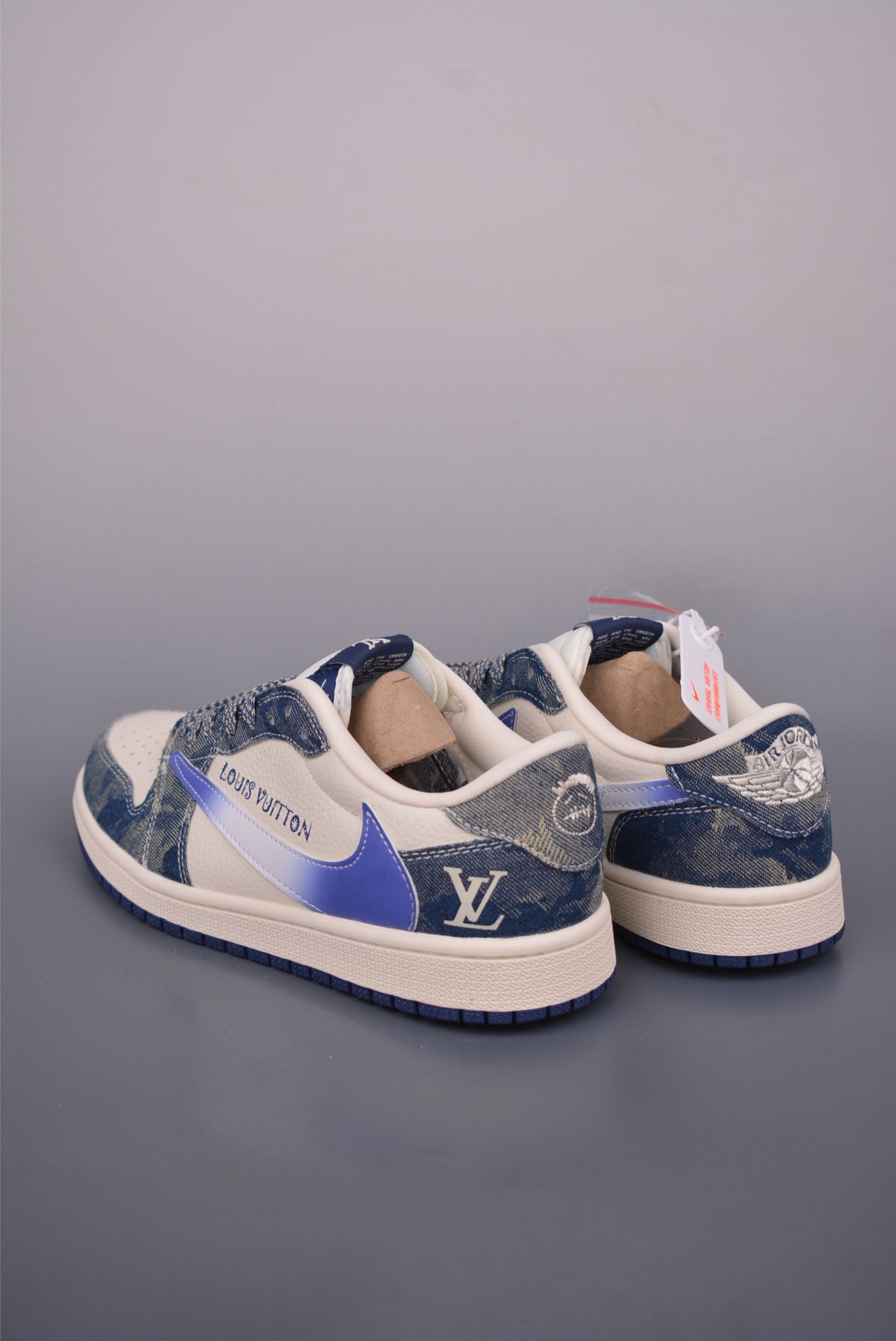 Fragment x Travis Scott x Louis Vuitton Air Jordan 1 Low Sneakers 2 i1752612055554 9453 0 1