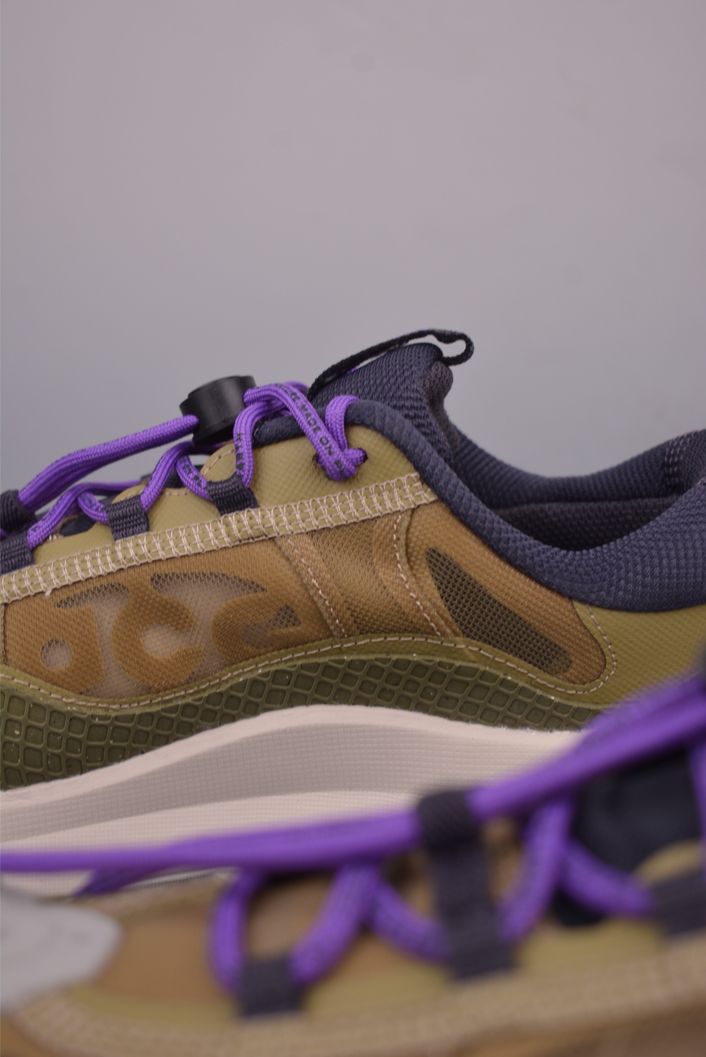 Nike ACG Mountain Fly 2 Low Hiking Trail Shoes - Olive/Purple 8 i1752615594240 9841 0 7