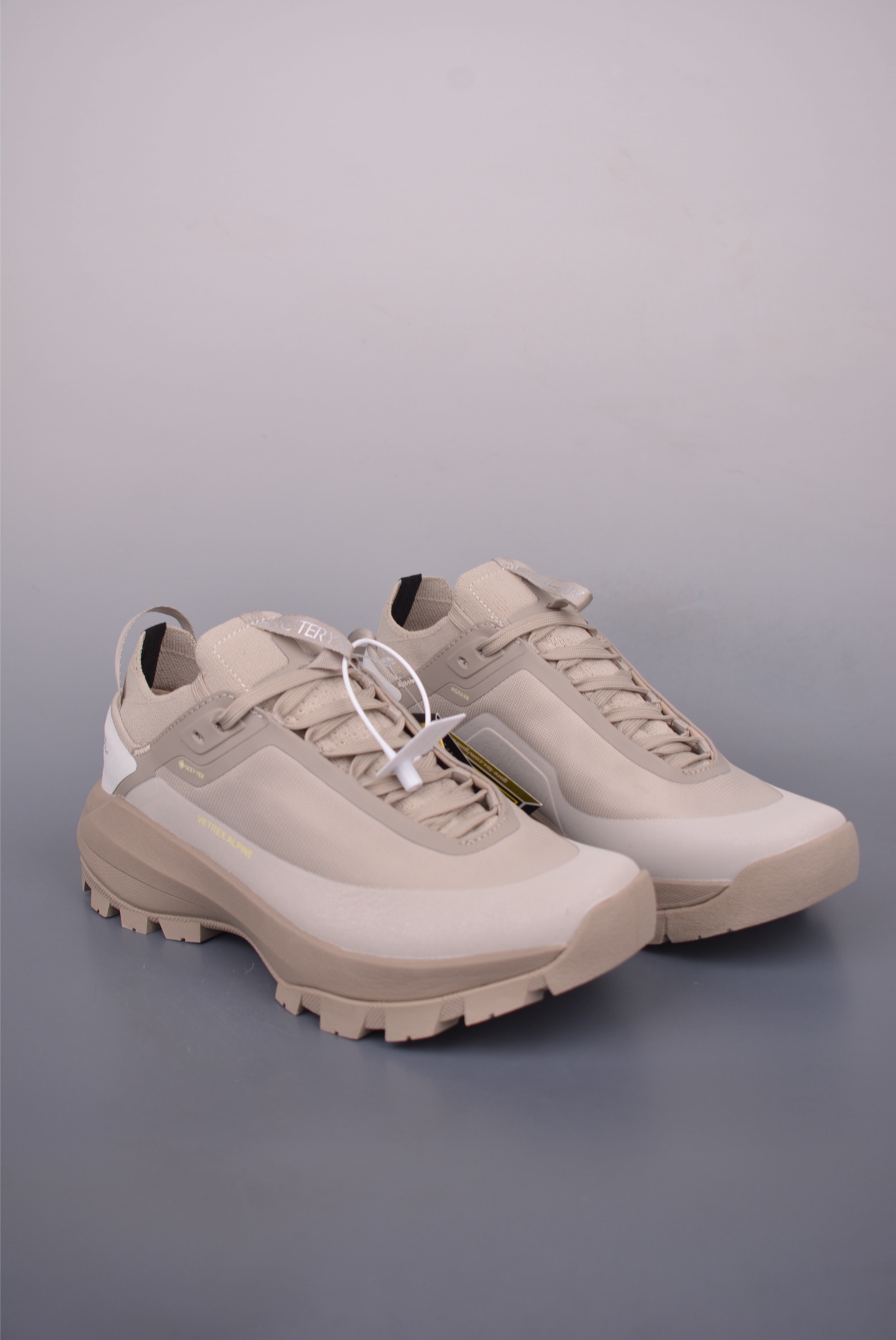 Arc'teryx Vertex Alpine Trail Running Shoes - Breathable & Durable Design 2 i1752617485903 277 0 0