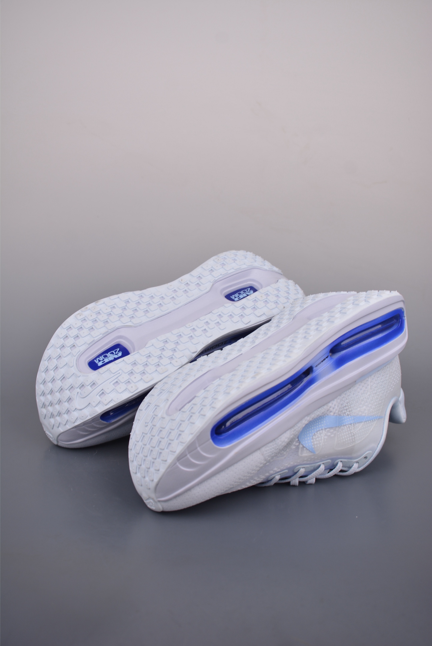 Nike Vomero Premium Air Cushion Running Shoes - Comfortable and Stylish 3 i1752692180779 2500 0 2