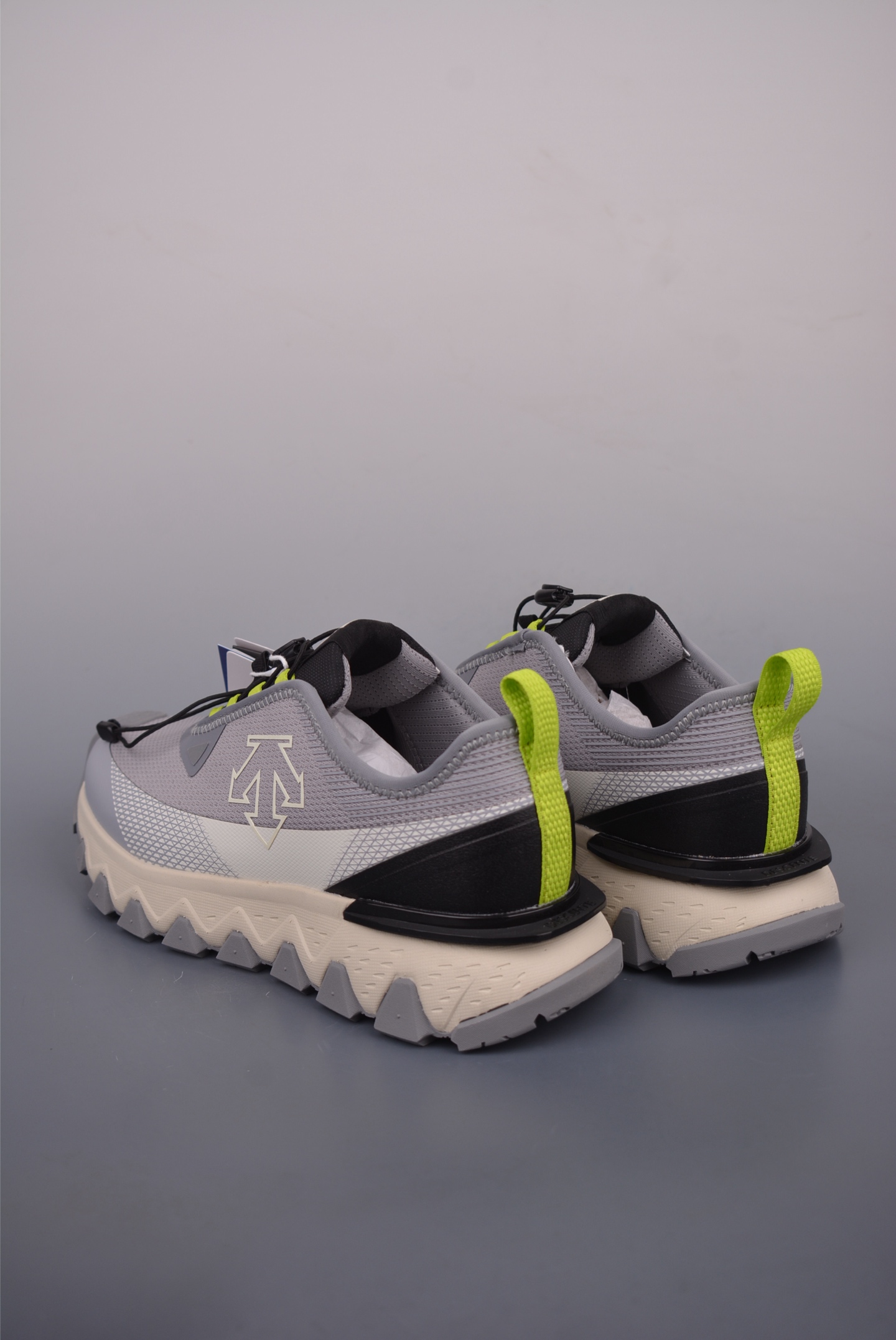 Descente SNOW RIDE Lightweight Cushioned Breathable Trail Running Shoes 3 i1752692263746 154 0 1