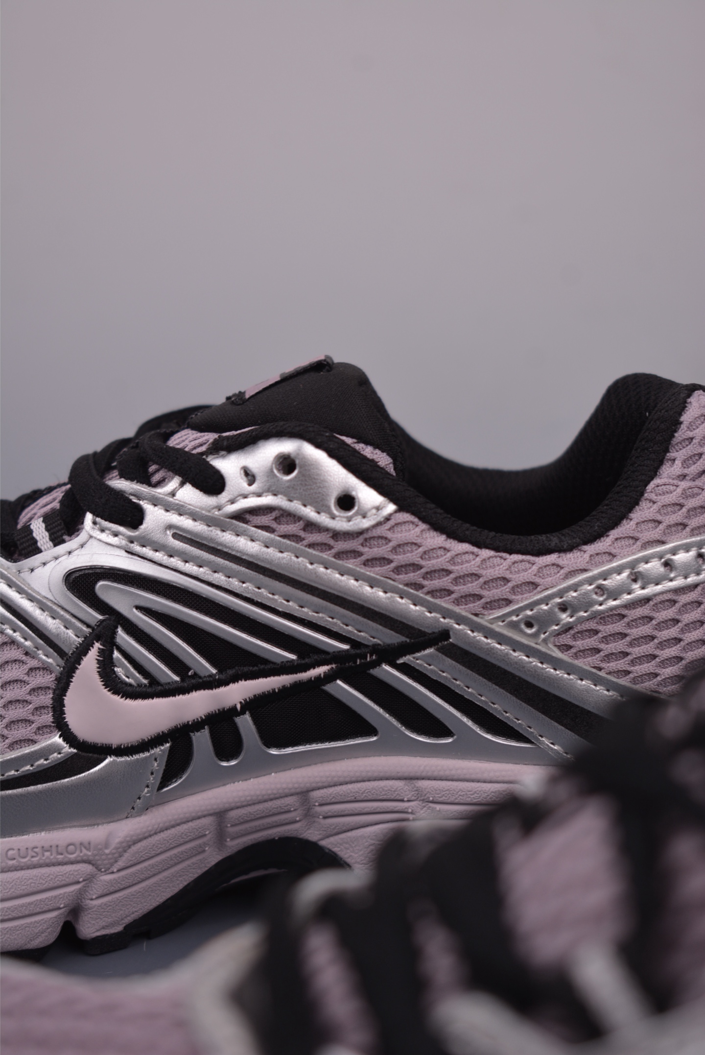 Nike Air Max Moto 2K: Comfortable & Versatile Low-Top Running Shoes 9 i1752695892607 8302 0 7