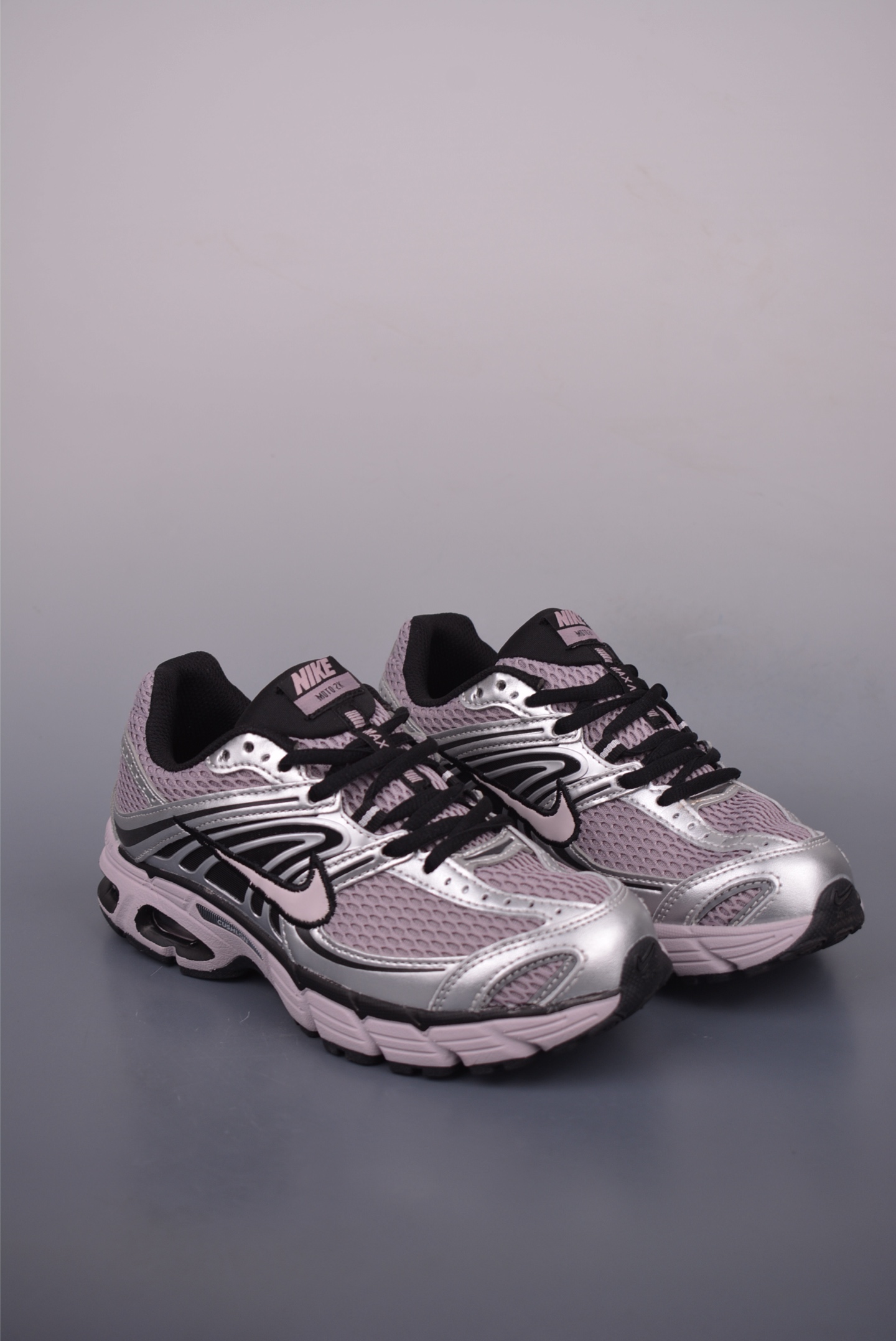 Nike Air Max Moto 2K: Comfortable & Versatile Low-Top Running Shoes 2 i1752695892651 1333 0 0