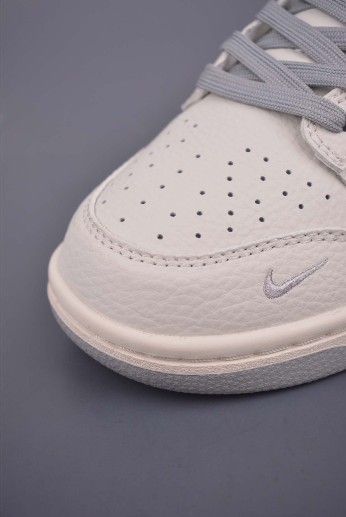 Nike SB Dunk Low 巴黎世家联名 FX1588-312