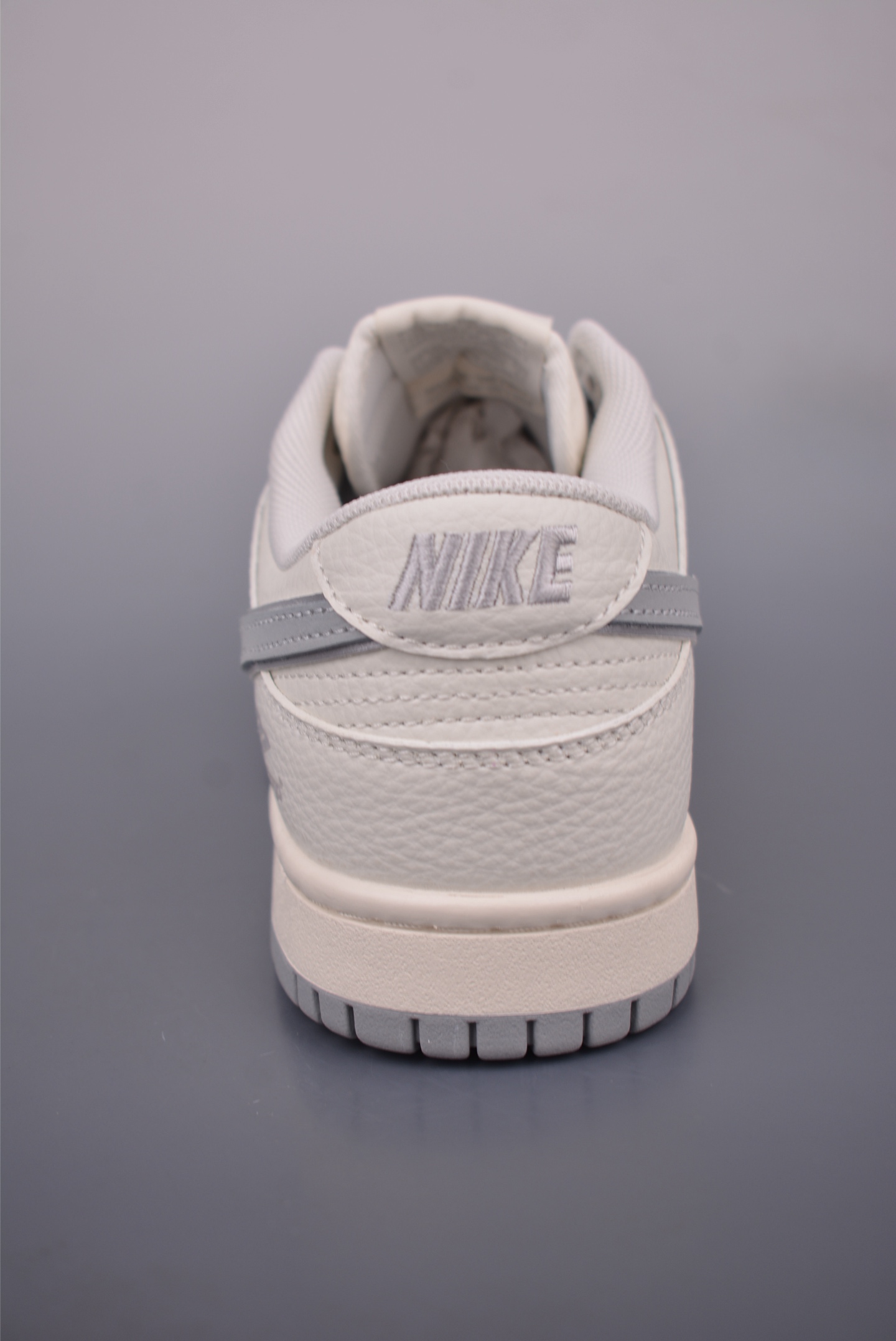 Nike SB Dunk Low 巴黎世家联名 FX1588-312