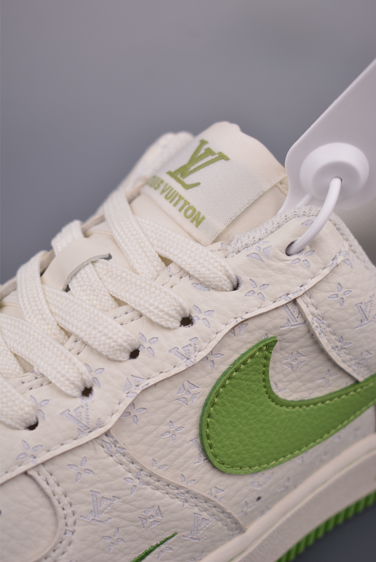 Nike Air Force 1 Low Louis Vuitton Custom Sneakers - Green/White 8 i1752791328874 4584 0 6