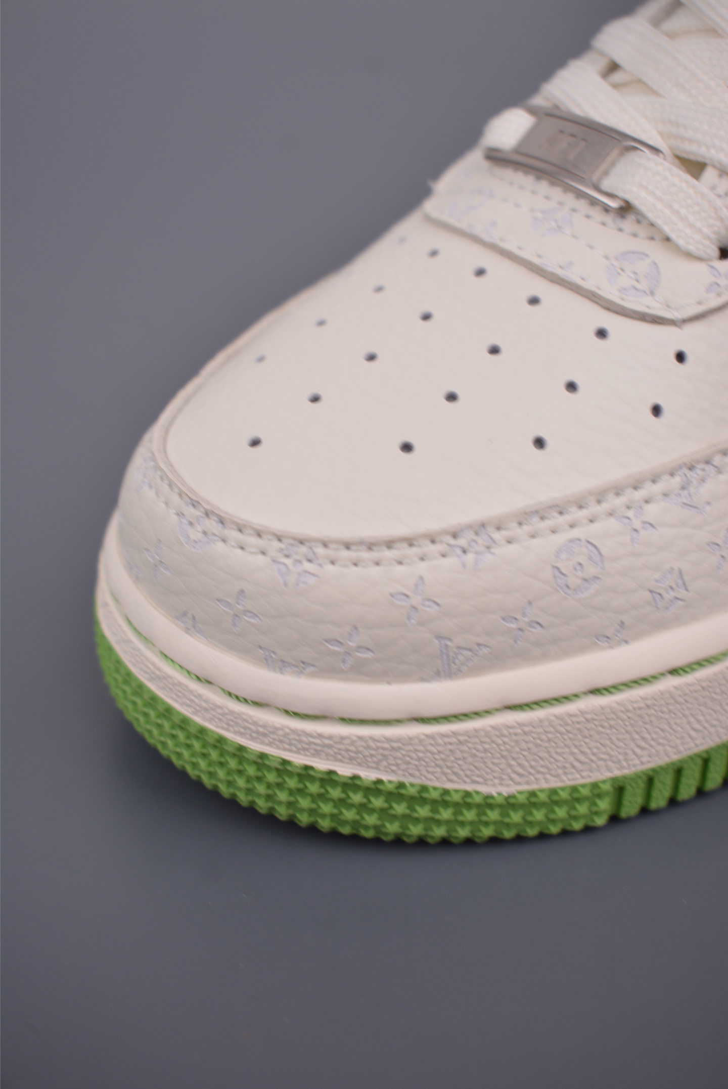 Nike Air Force 1 Low Louis Vuitton Custom Sneakers - Green/White 7 i1752791330812 3430 0 5