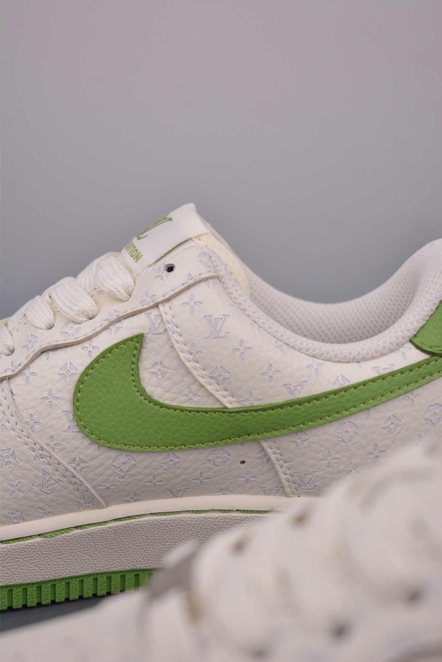 Nike Air Force 1 Low Louis Vuitton Custom Sneakers - Green/White 9 i1752791330818 810 0 7
