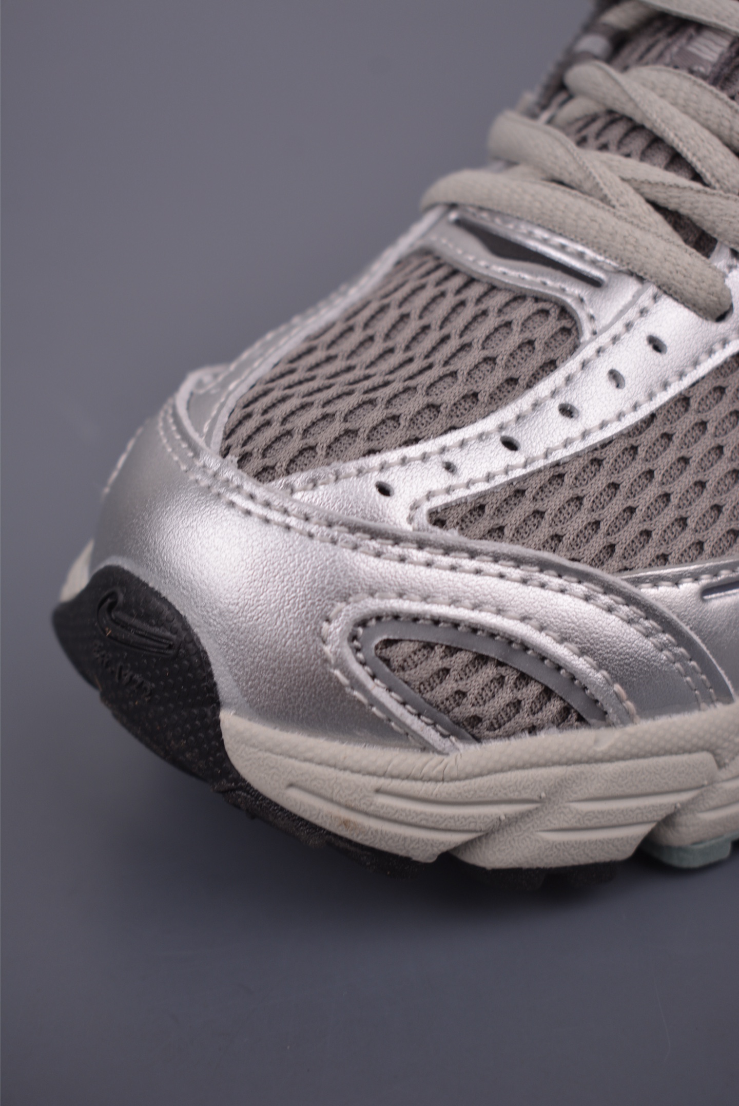 Nike Air Max Moto 2K Running Shoes - Comfortable, Versatile, Low-Profile 7 i1752791838133 2707 0 5
