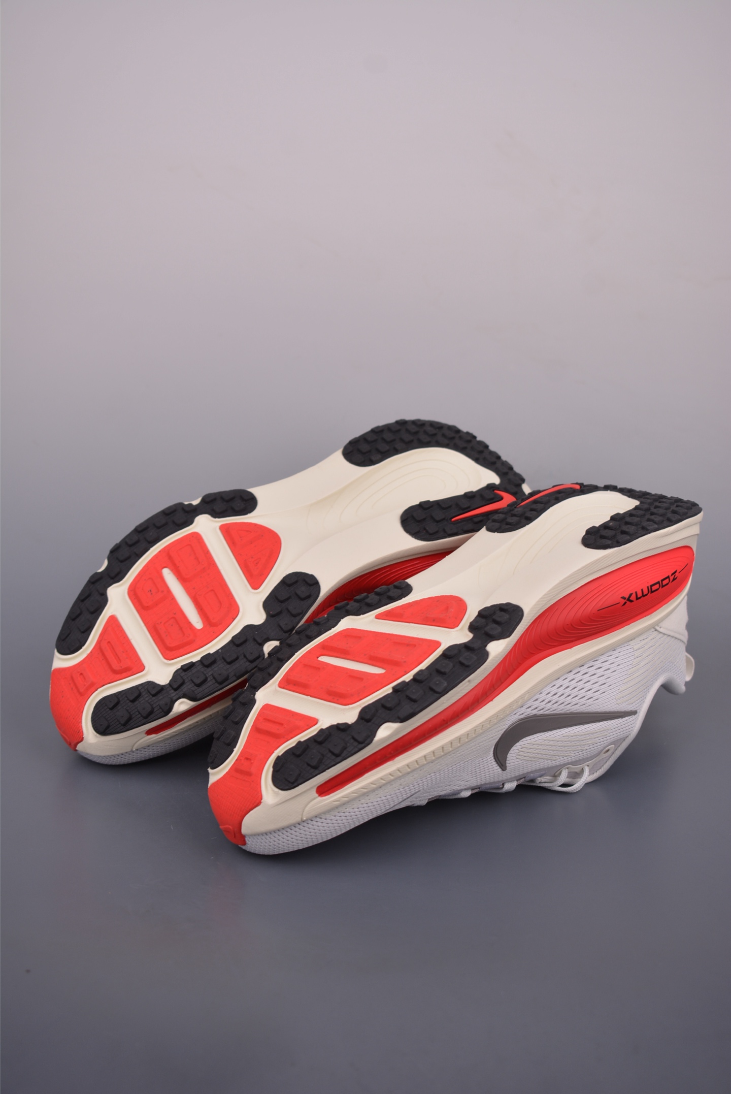 Nike Air Zoom Vomero 18 Running Shoes - Enhanced Cushioning, Supreme Comfort 4 i1752791967912 1807 0 2