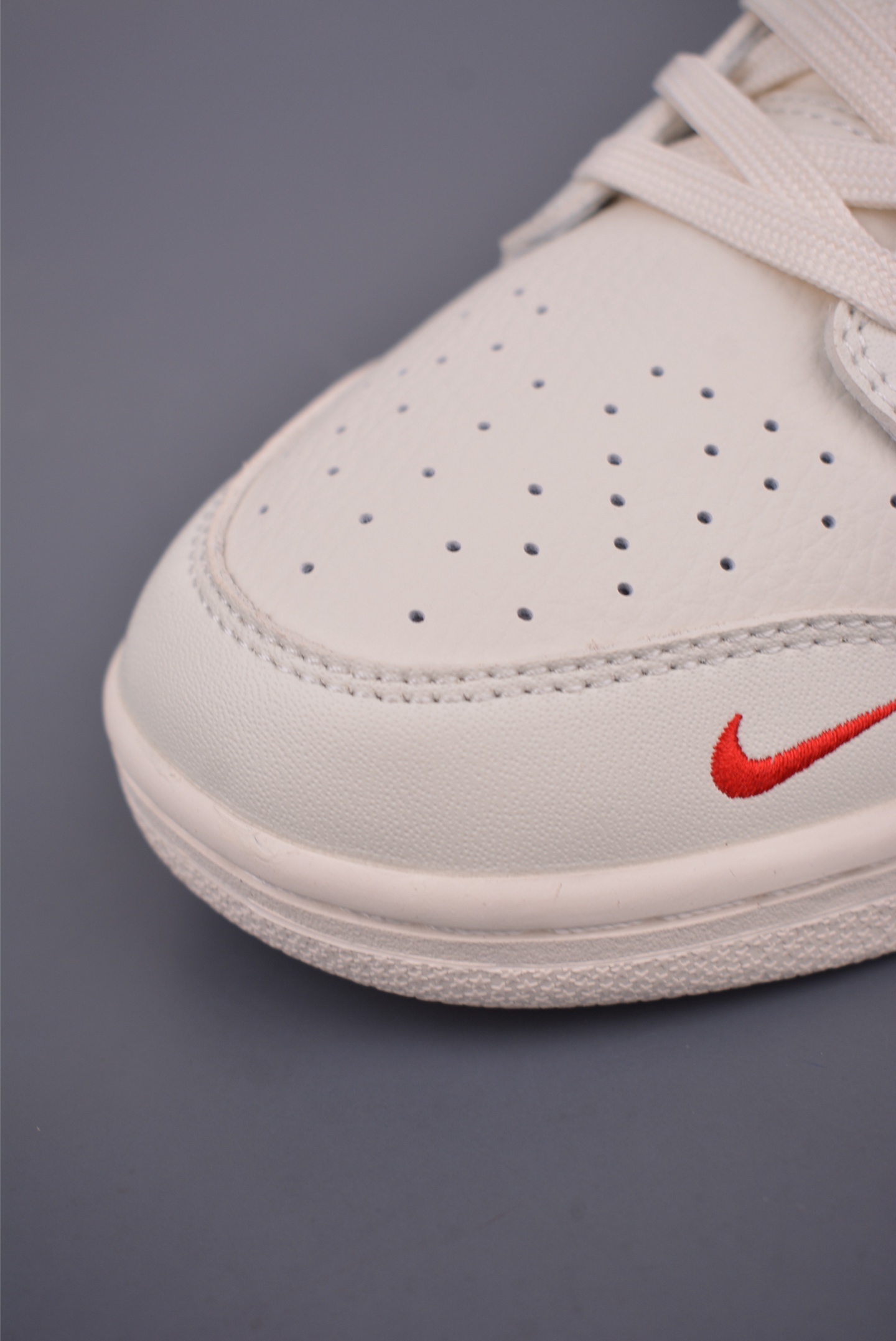 Nike SB Dunk Low Just Do It Premium Leather Sneakers - Cream White/Red 6 i1752792112424 5719 0 5