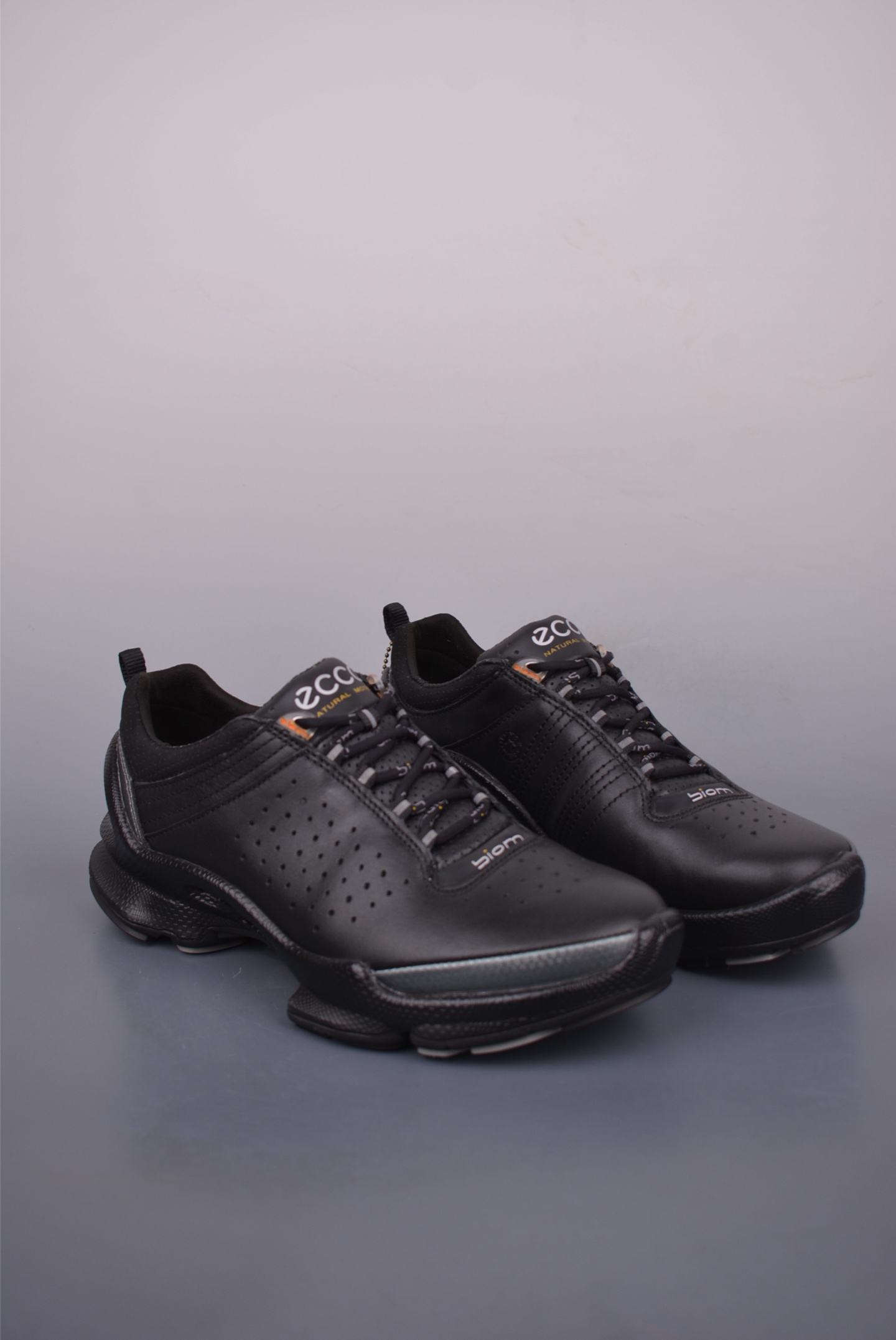 ECCO Men's BIOM 2.0 Sneakers - Lightweight, Breathable Leather Athletic Shoes 1 i1752792665888 2056 0 0