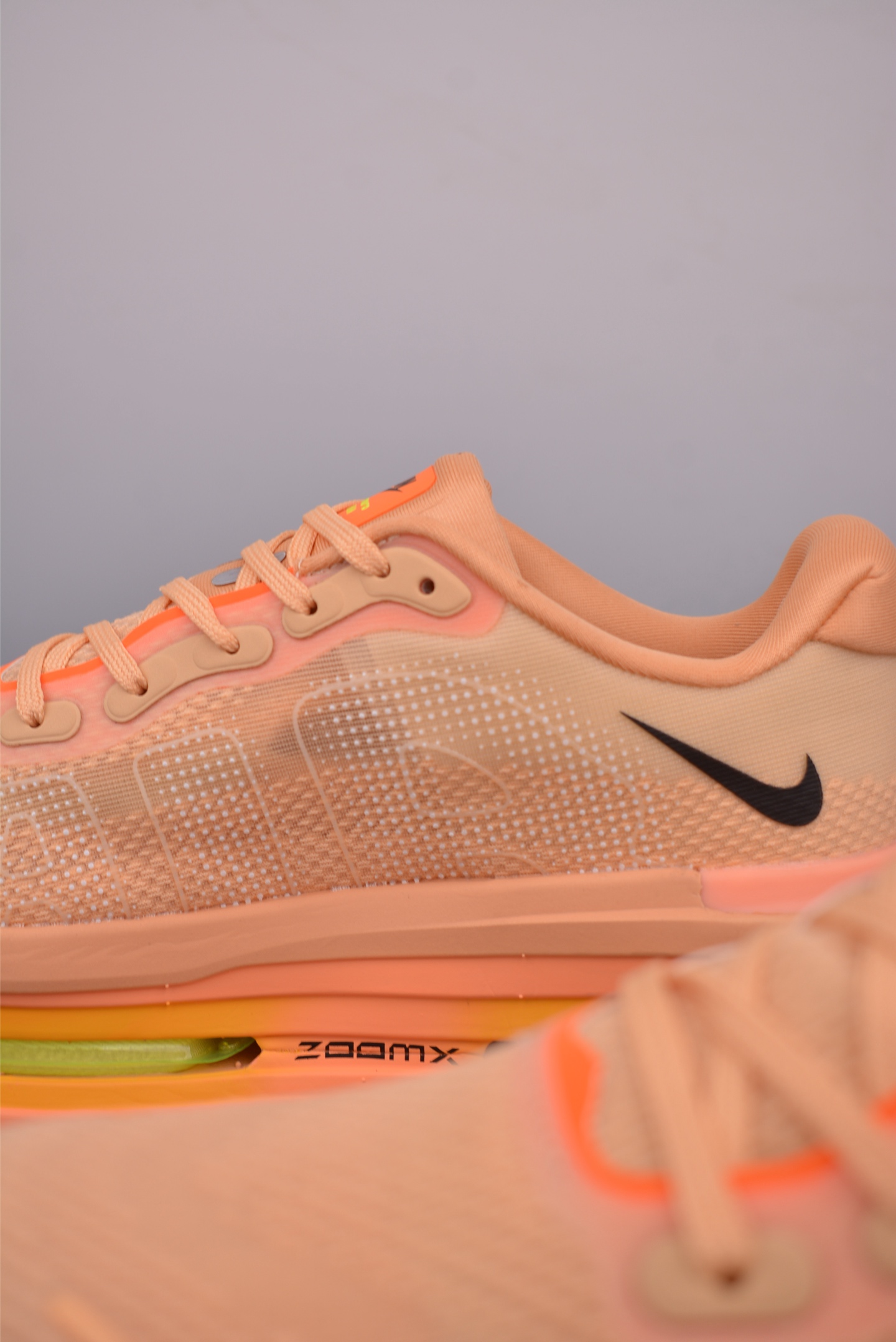 Nike Vomero Premium Air Cushion Running Shoes - Comfortable, Durable, Stylish 8 i1752872142180 431 0 7