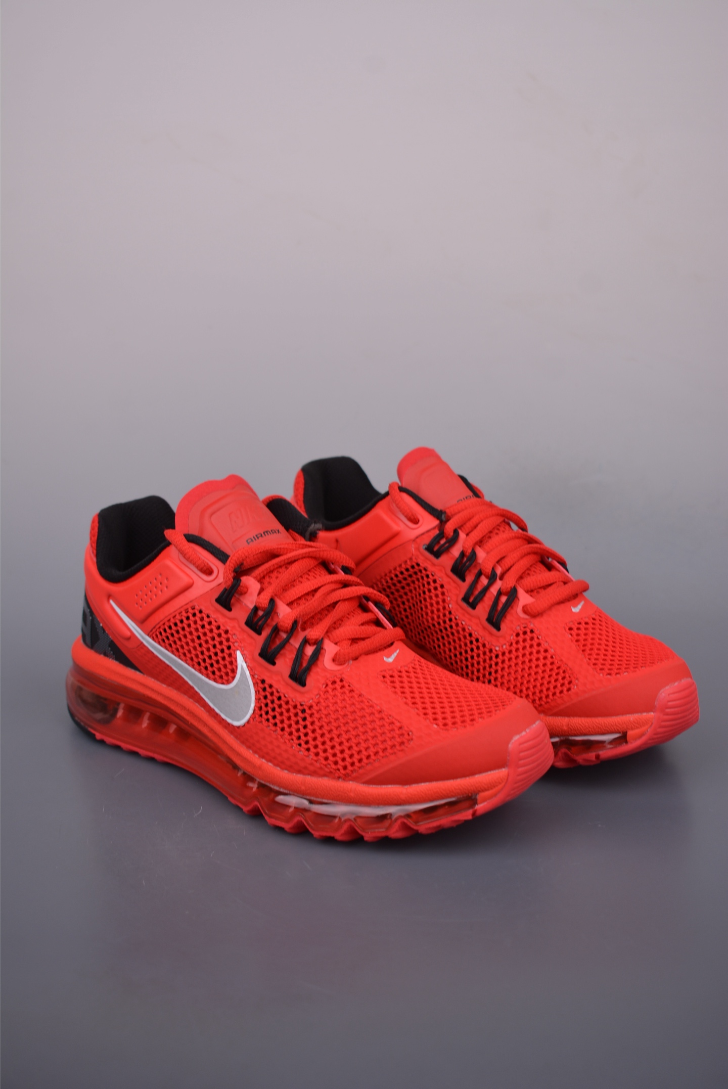 Nike Air Max 2013: Retro-Inspired, Breathable, Full-Length Air Cushion Running Shoes 2 i1752872189515 4268 0 0