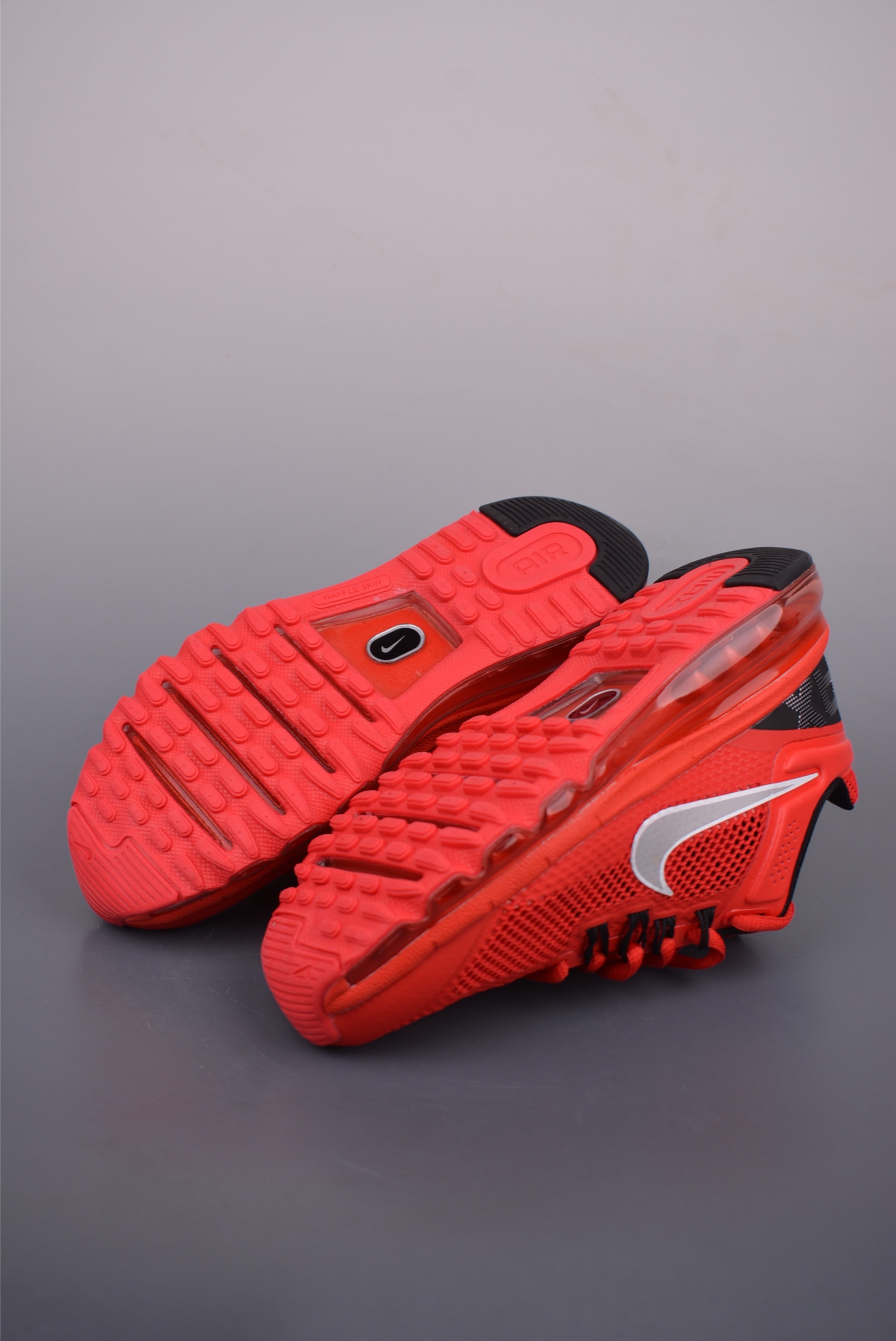 Nike Air Max 2013: Retro-Inspired, Breathable, Full-Length Air Cushion Running Shoes 4 i1752872198578 379 0 2