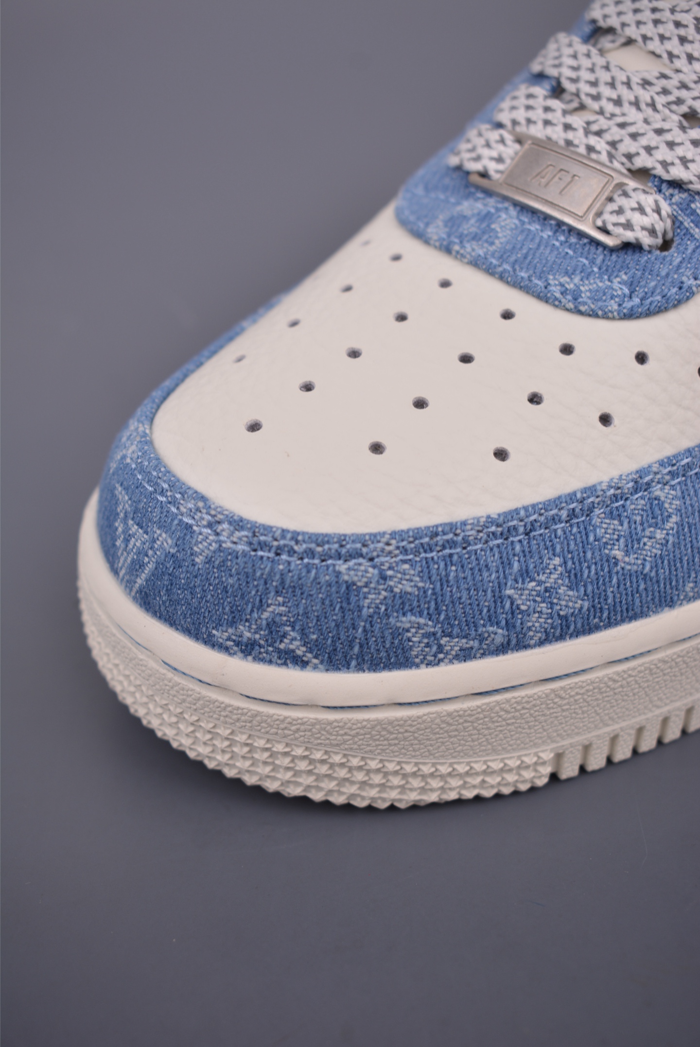 Nike Air Force 1 Low Louis Vuitton Collab Sneakers - Limited Edition 7 i1752872352121 6141 0 5