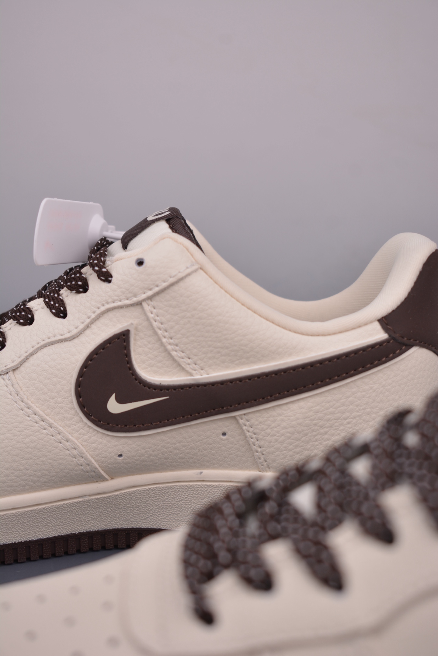 Nike Air Force 1 Low POP MART Collab Sneakers with Honeycomb Cushion 8 i1752872394024 8977 0 7