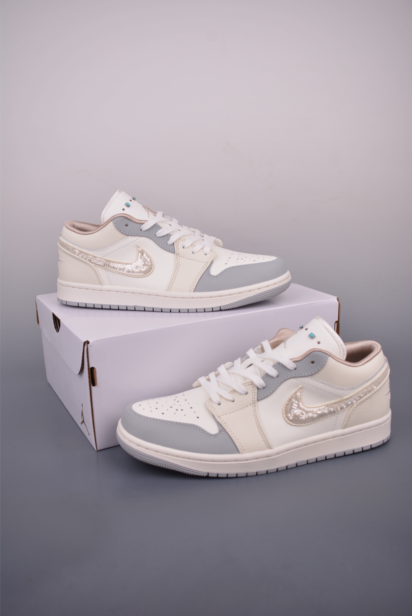 Air Jordan 1 Low 'Mist Pearl' Premium Leather Sneakers - IH7323 1001633 5 i1752872812546 4466 0 4