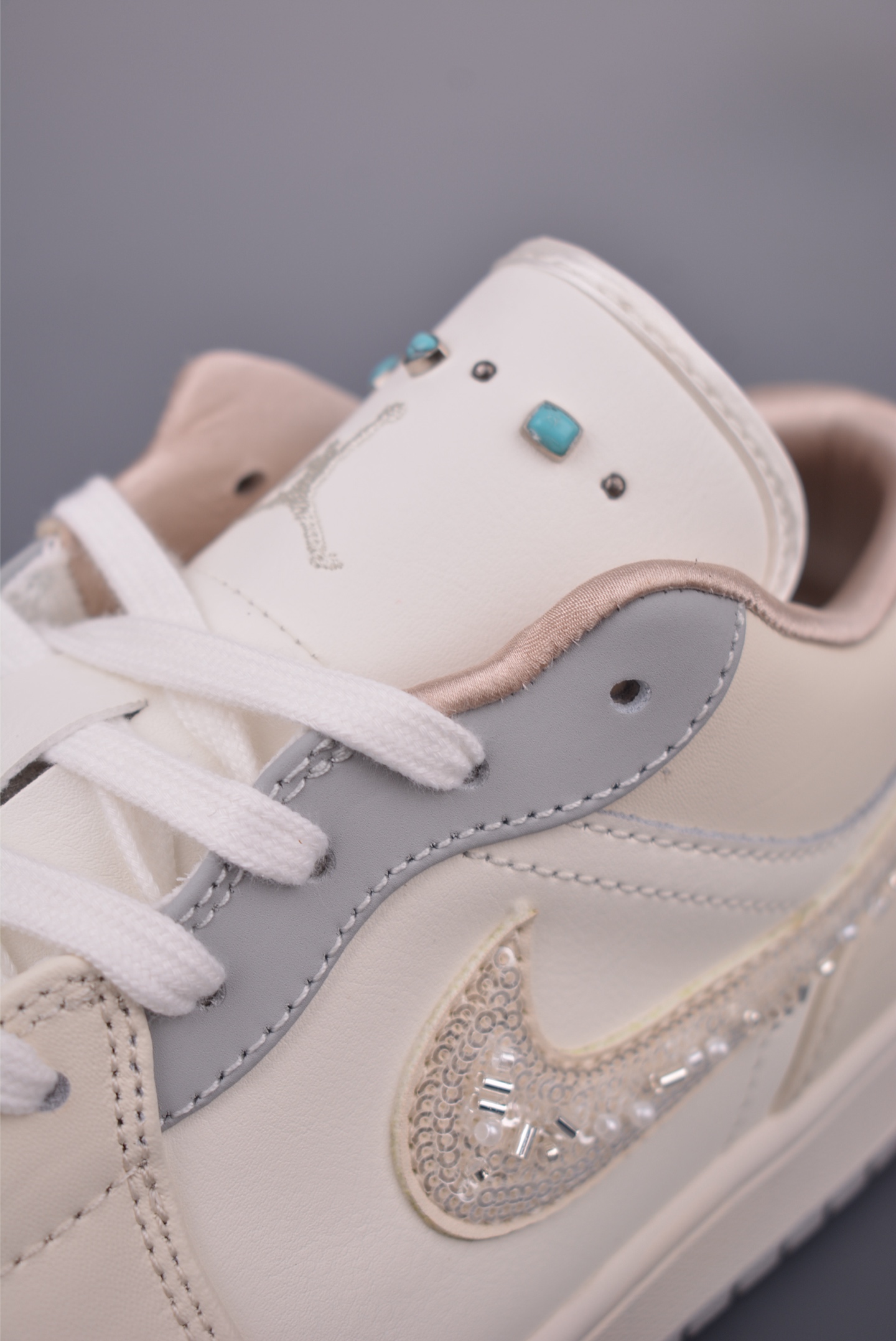 Air Jordan 1 Low 'Mist Pearl' Premium Leather Sneakers - IH7323 1001633 7 i1752872812592 4718 0 6