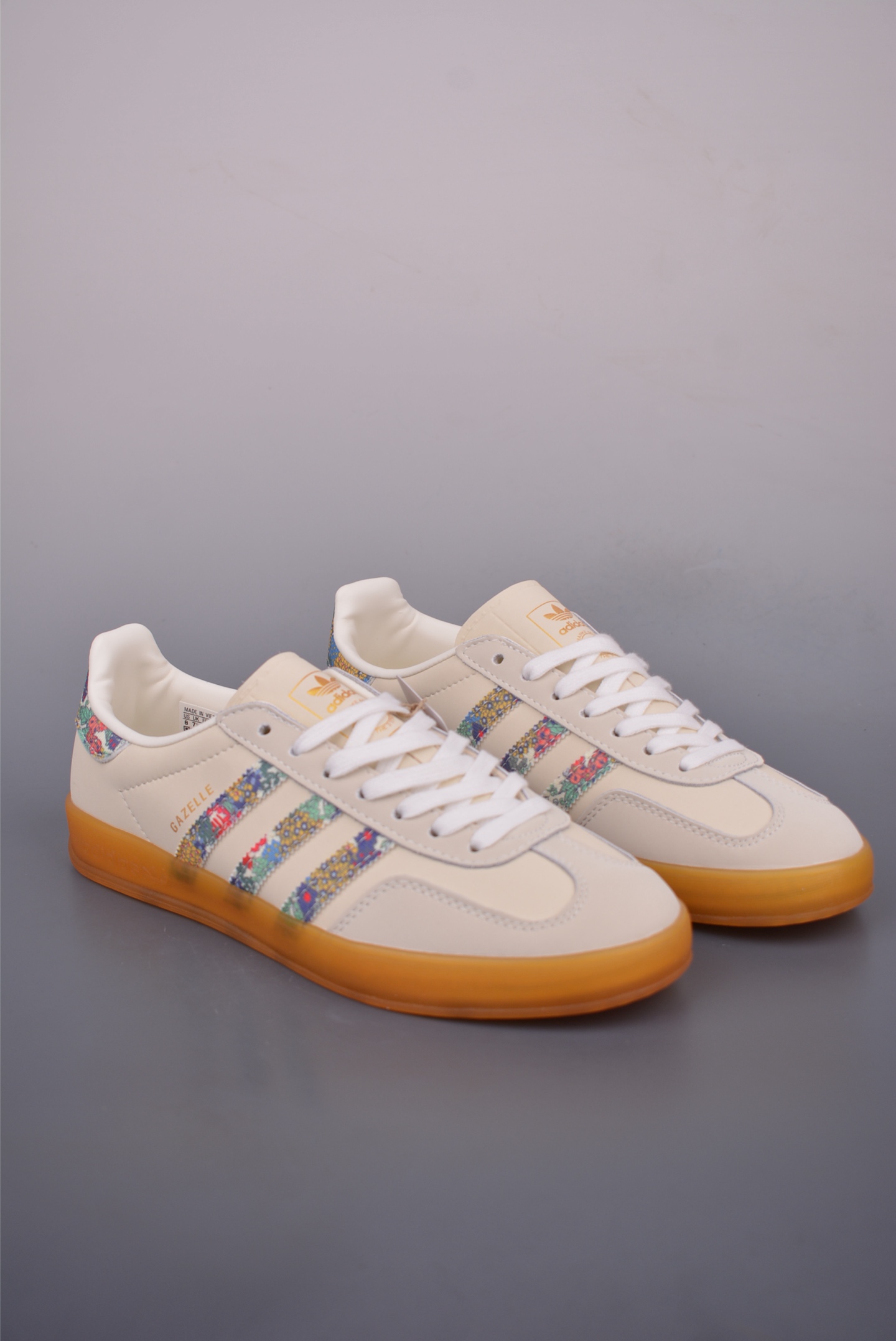 Adidas Originals Gazelle Indoor Floral Accents Low-Top Sneakers - Casual & Stylish 2 i1752873116878 1735 0 0