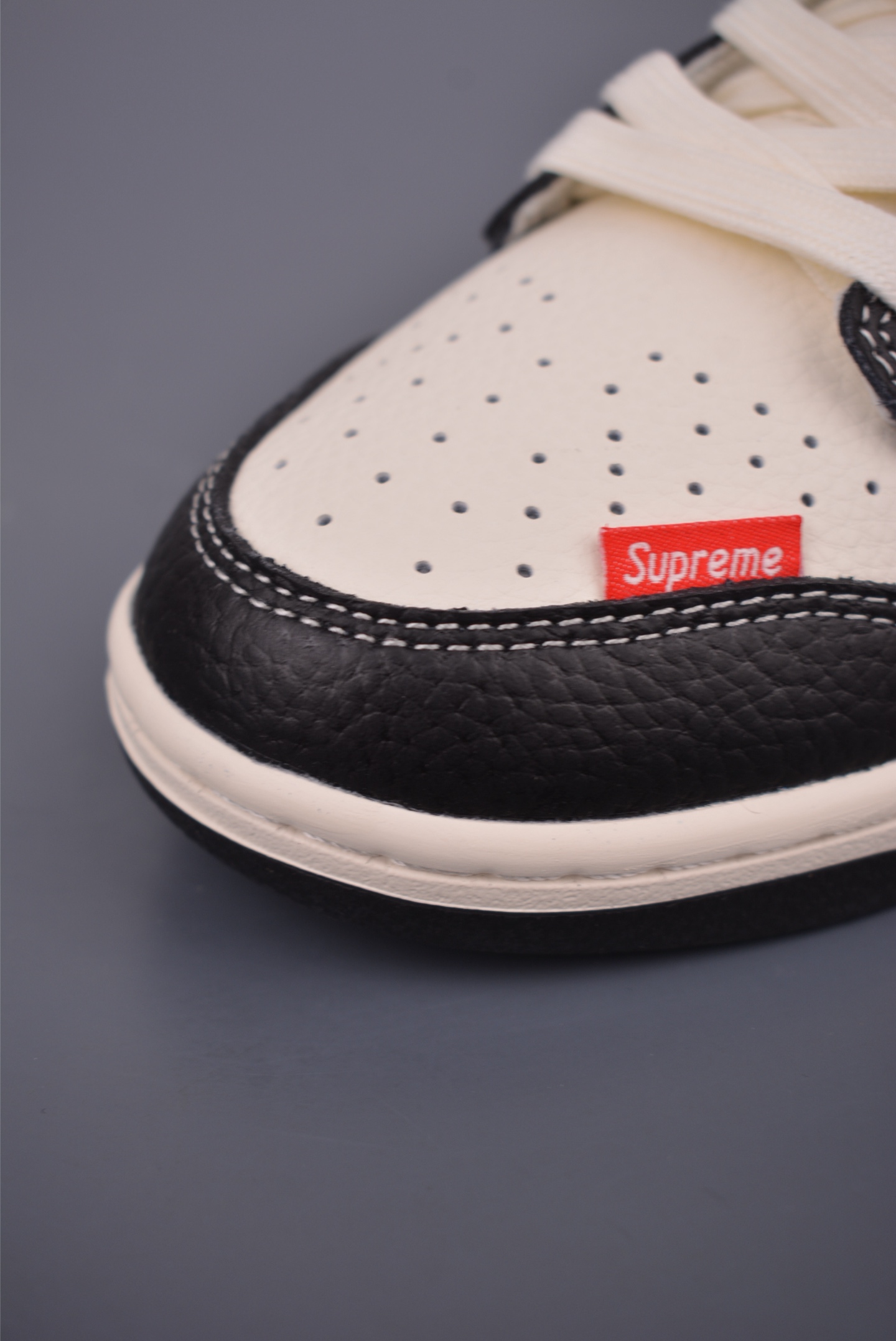 Nike SB Dunk Low Supreme Collab: Premium Leather, Unique Style, Sizes 36-45 7 i1752876660869 7778 0 5