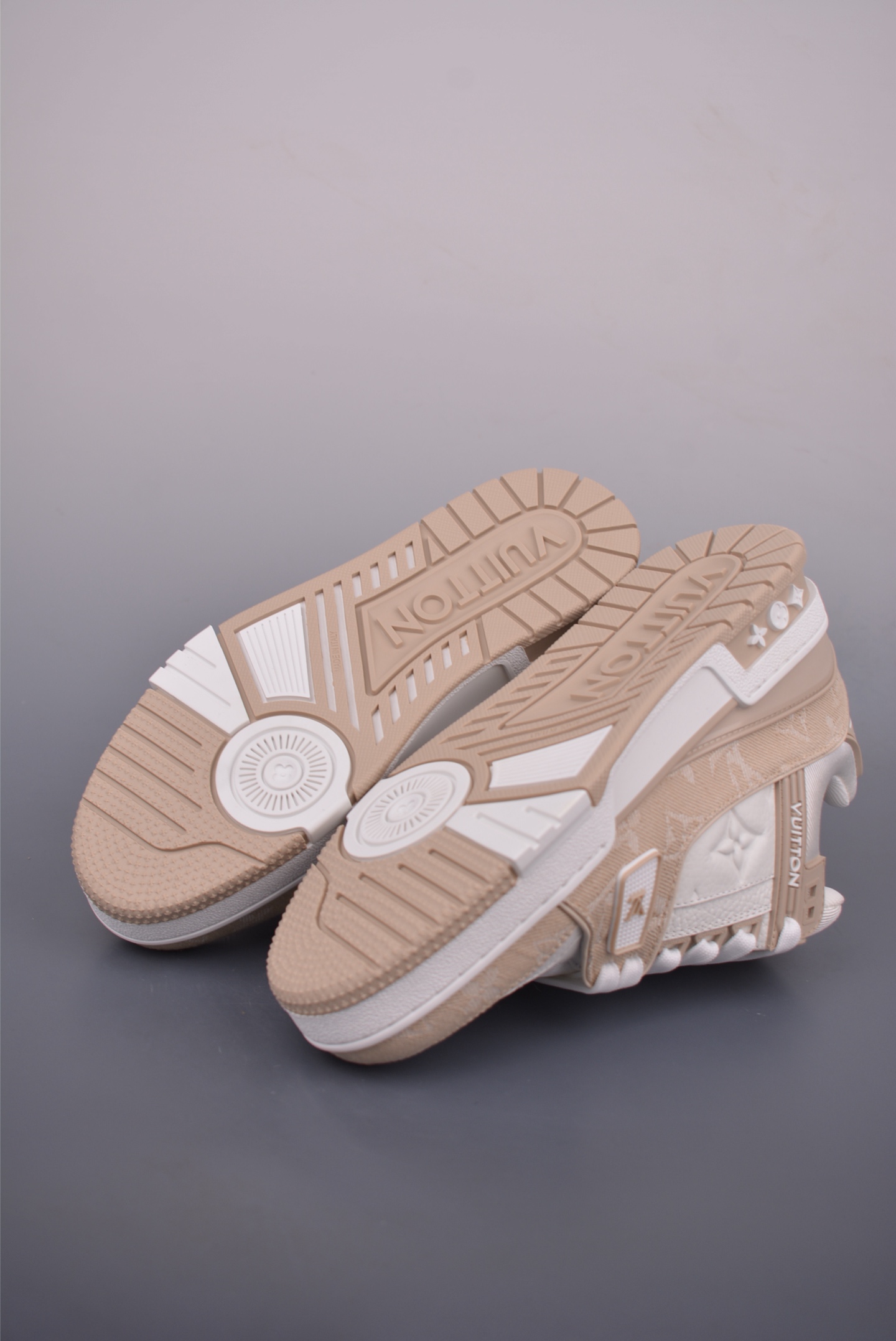 Louis Vuitton 2021 Trainer Sneakers - Limited Edition, Unique Colorway 4 i1752878548194 4202 0 2