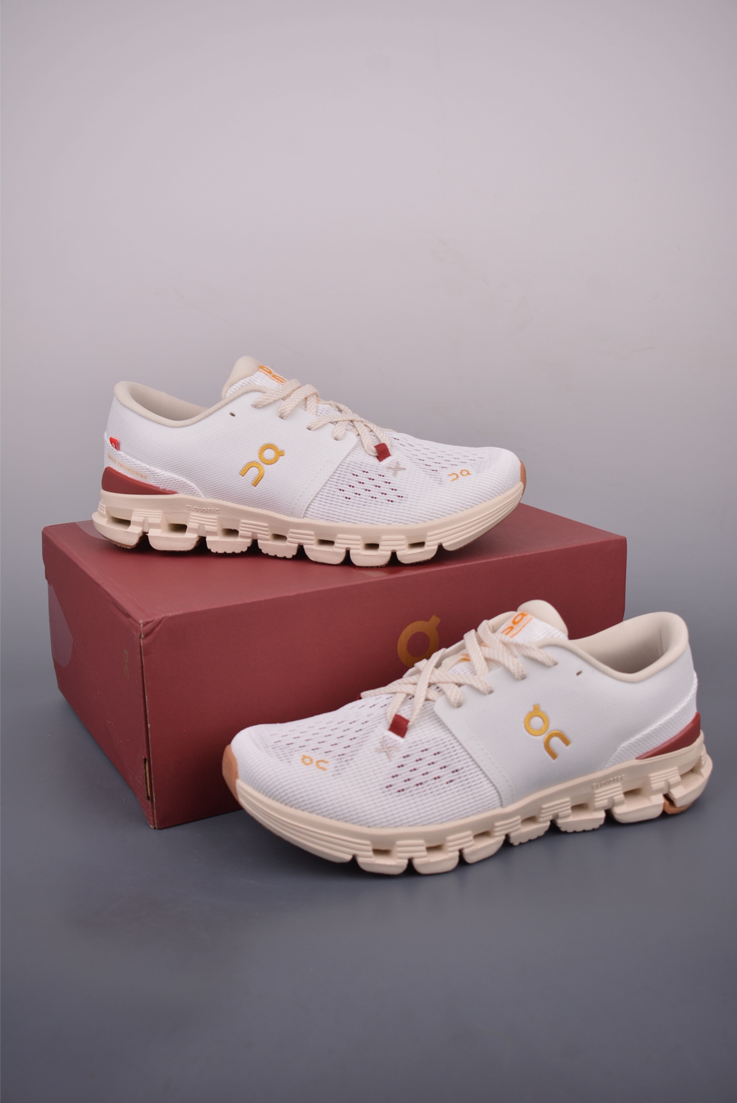 On Cloud X 4 White Running Shoes CloudTec Lightweight Street Style 1 i1752878850577 6851 0 4