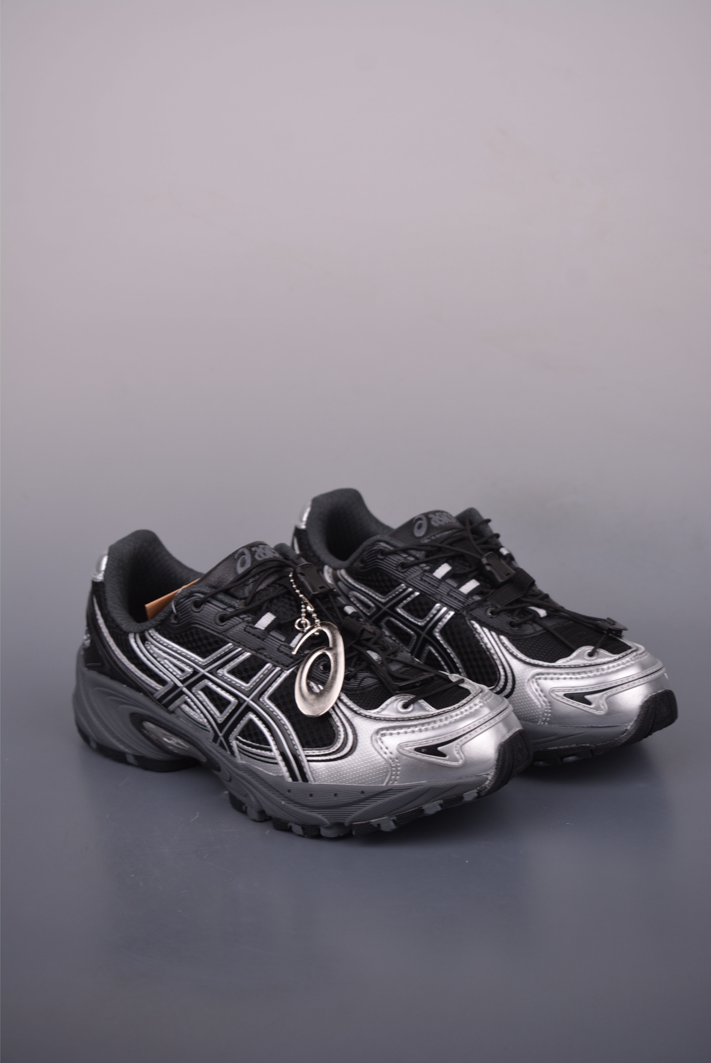 Asics GEL-Kahana TR V4: Breathable Low-Top Sneakers for Modern Outdoor Style 1 i1752878916524 1954 0 0