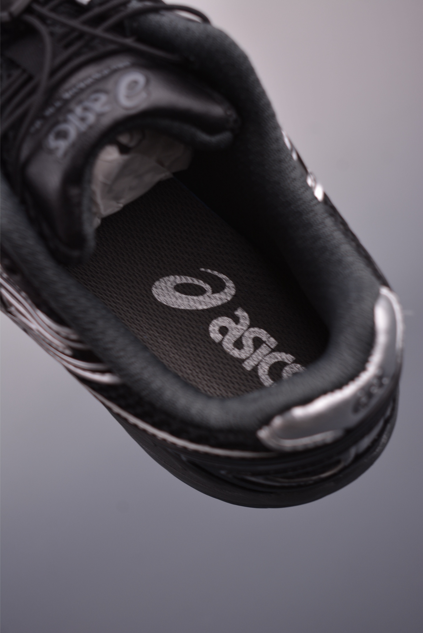 Asics GEL-Kahana TR V4: Breathable Low-Top Sneakers for Modern Outdoor Style 9 i1752878922066 4160 0 8