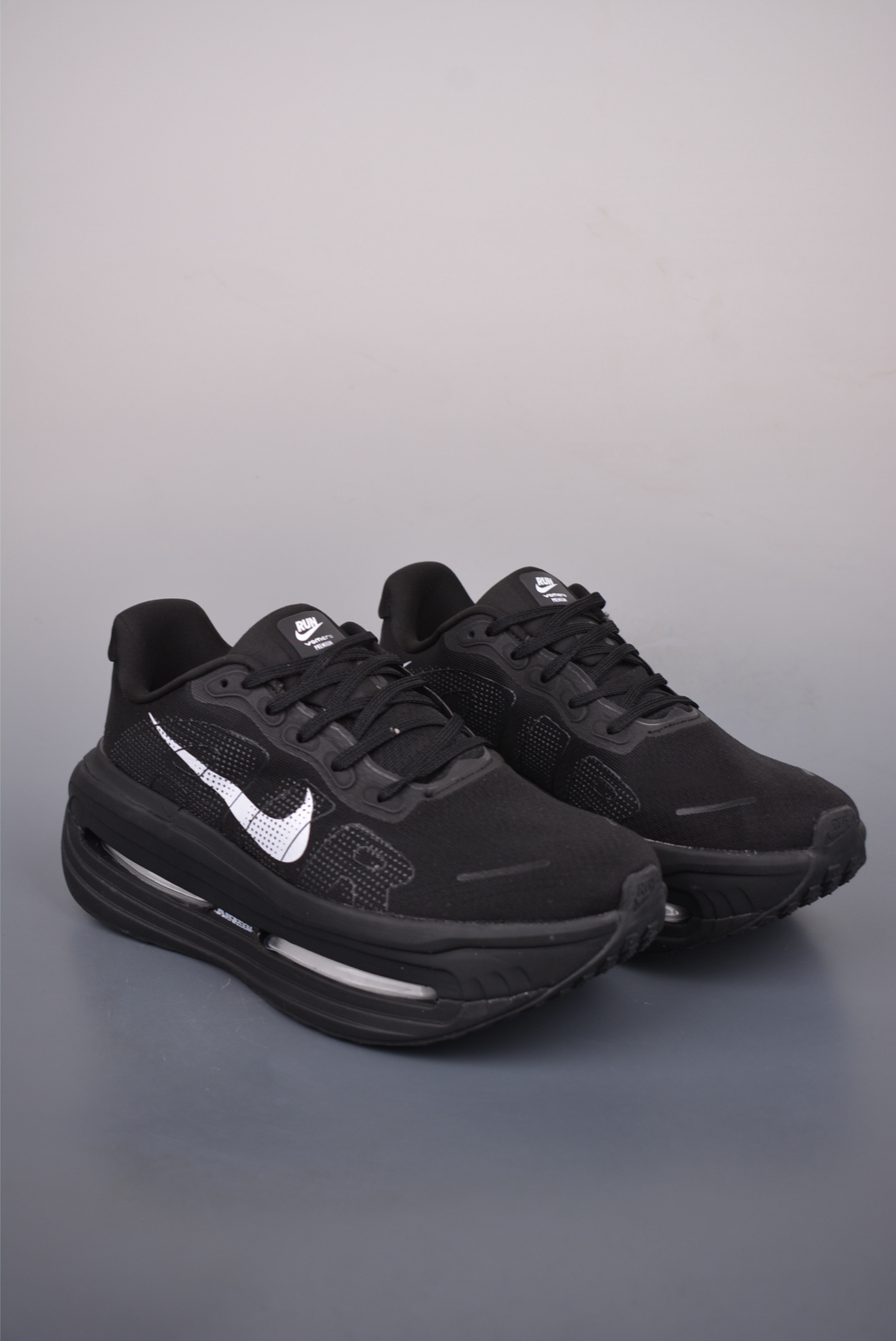 Nike Vomero Premium Air Cushion Running Shoes - Comfortable, Durable, Stylish 1 i1752954912571 182 0 0