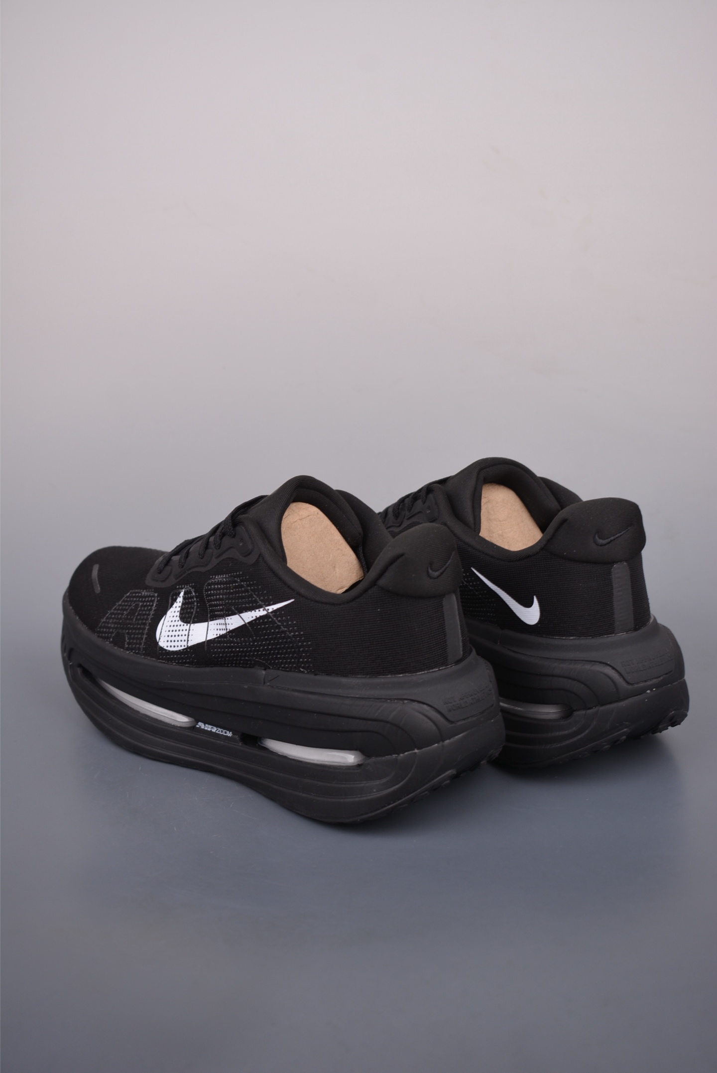 Nike Vomero Premium Air Cushion Running Shoes - Comfortable, Durable, Stylish 2 i1752954915018 8311 0 1