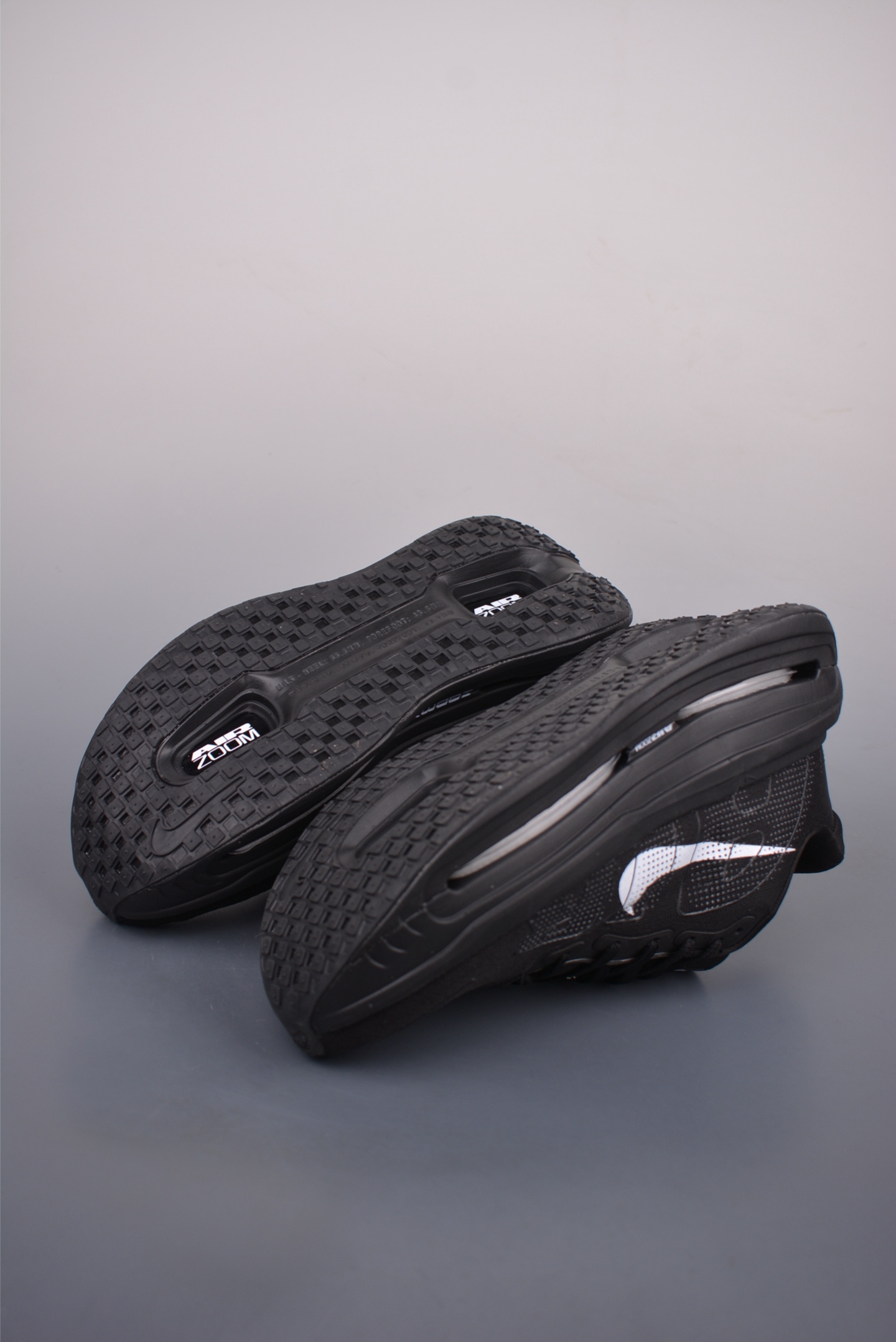 Nike Vomero Premium Air Cushion Running Shoes - Comfortable, Durable, Stylish 3 i1752954915028 7119 0 2