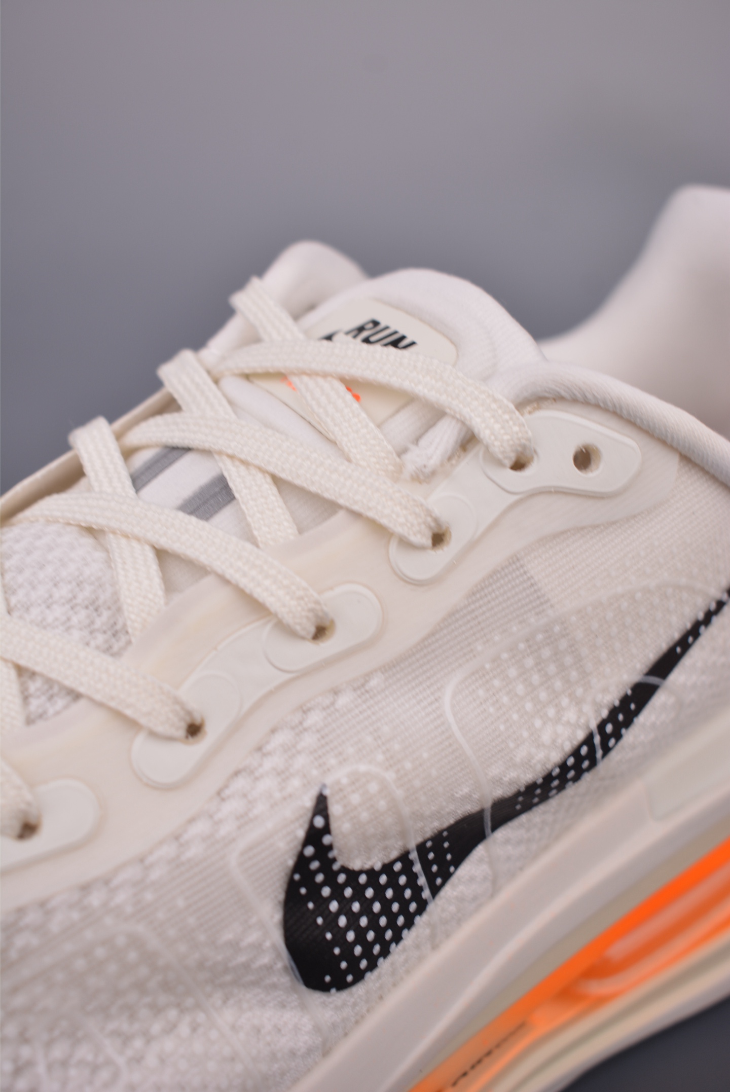 Nike Vomero premium Air气垫40周年 舒适百搭防滑耐磨 支撑缓震低帮 休闲跑步鞋 FN8453-007