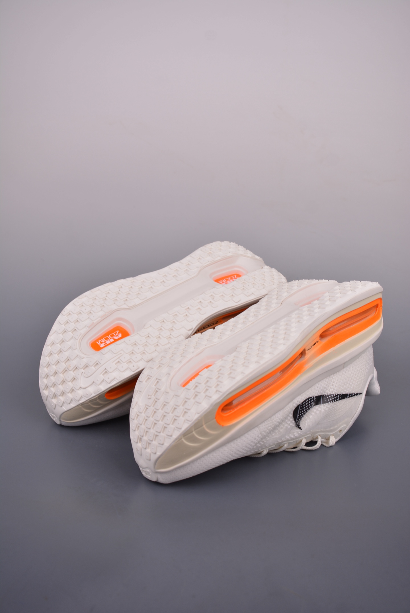 Nike Vomero premium Air气垫40周年 舒适百搭防滑耐磨 支撑缓震低帮 休闲跑步鞋 FN8453-007