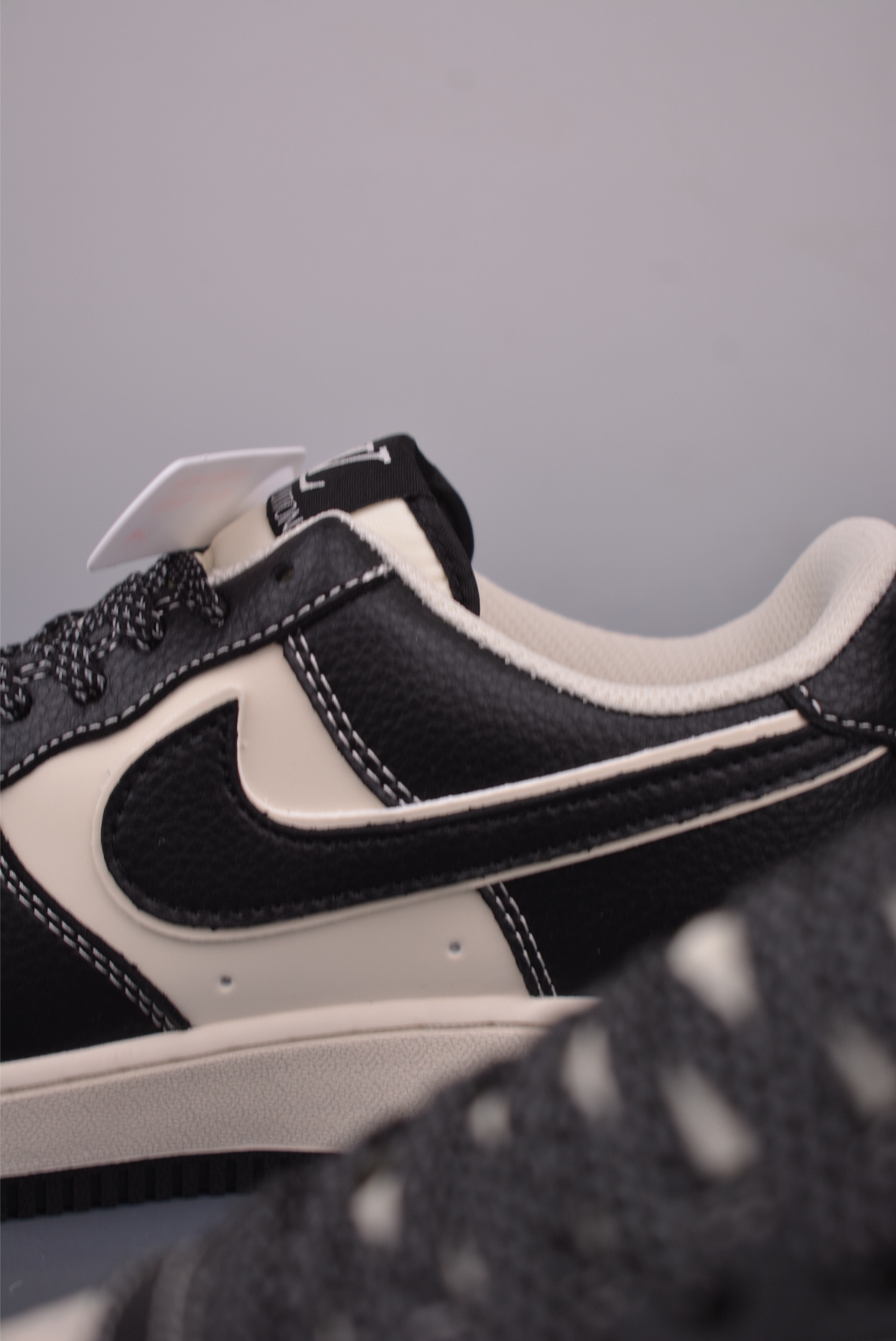 Nike Air Force 1 Low Louis Vuitton Collab Sneakers - Limited Edition 9 i1752956986559 8930 0 7
