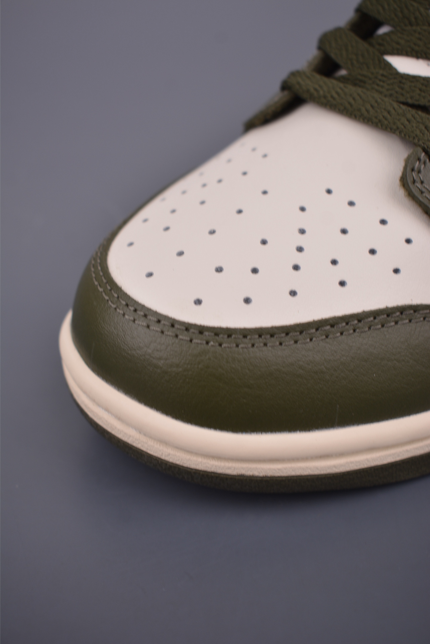 Nike SB Dunk Low Military Green - High Quality, Perfect Details 6 i1752960965246 5634 0 5