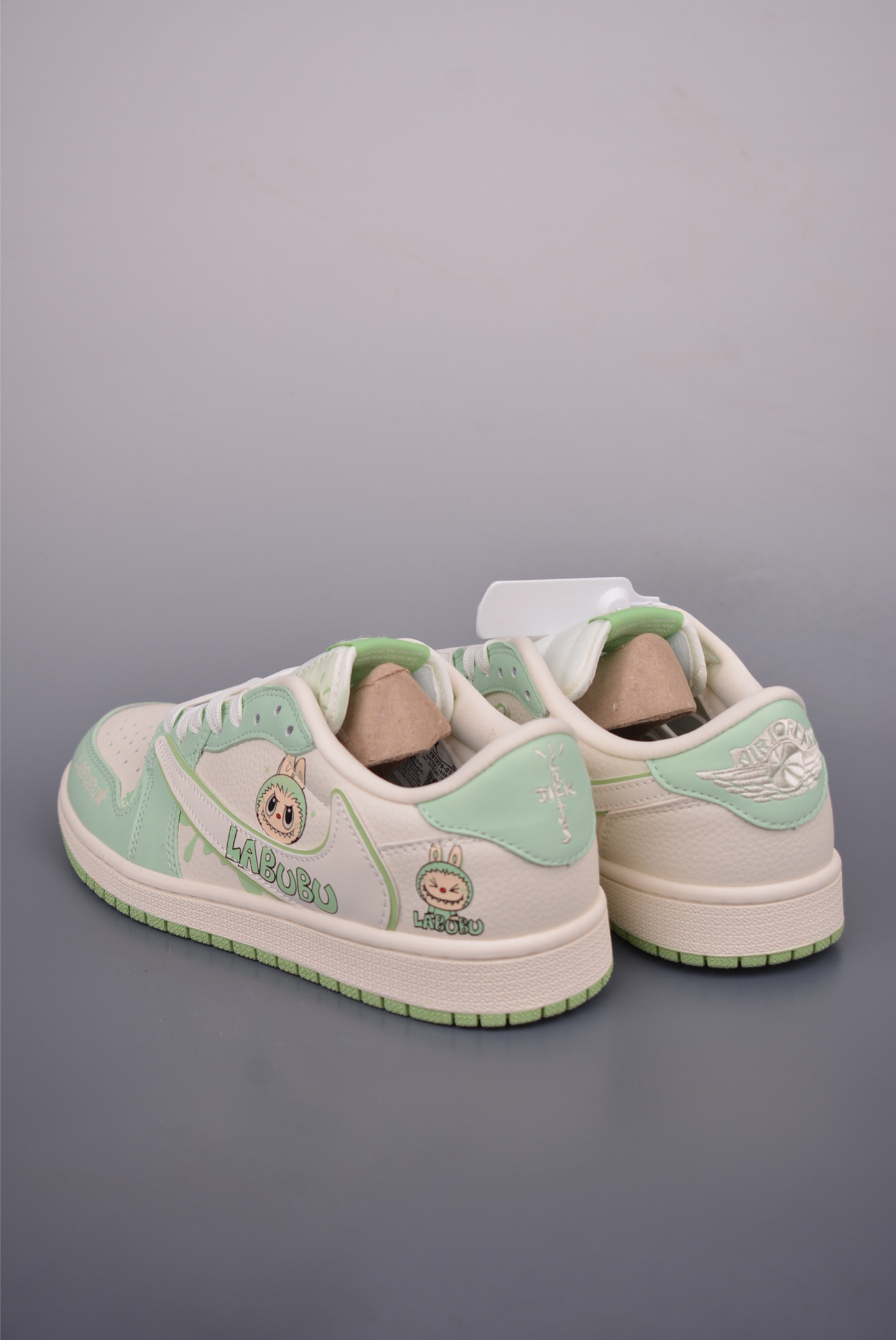 Fragment x Travis Scott x LABUBU Air Jordan 1 Low 三方联名倒钩 XB1979-018