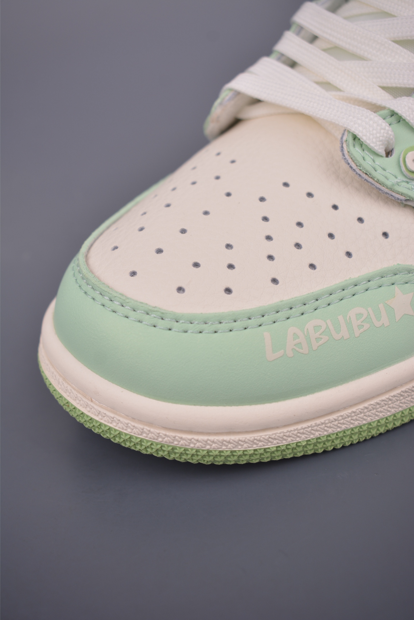 Fragment x Travis Scott x LABUBU Air Jordan 1 Low 三方联名倒钩 XB1979-018