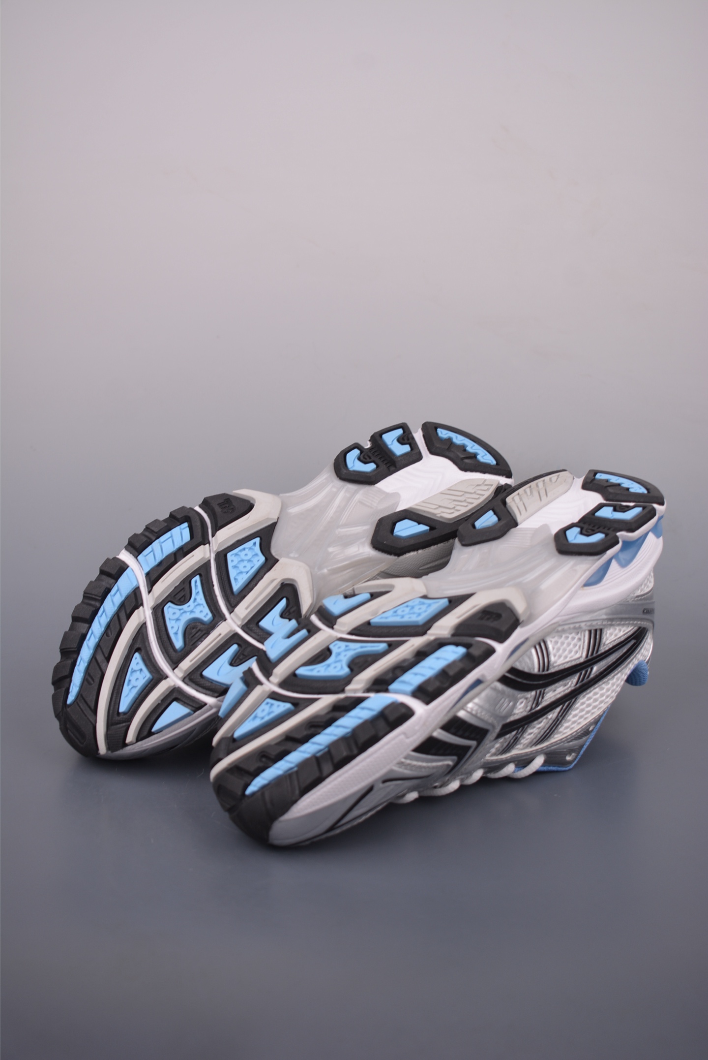 Asics Gel-Kayano 14 Running Shoes: Breathable, Cushioned, and High-Performance 4 i1753134744717 2347 0 2