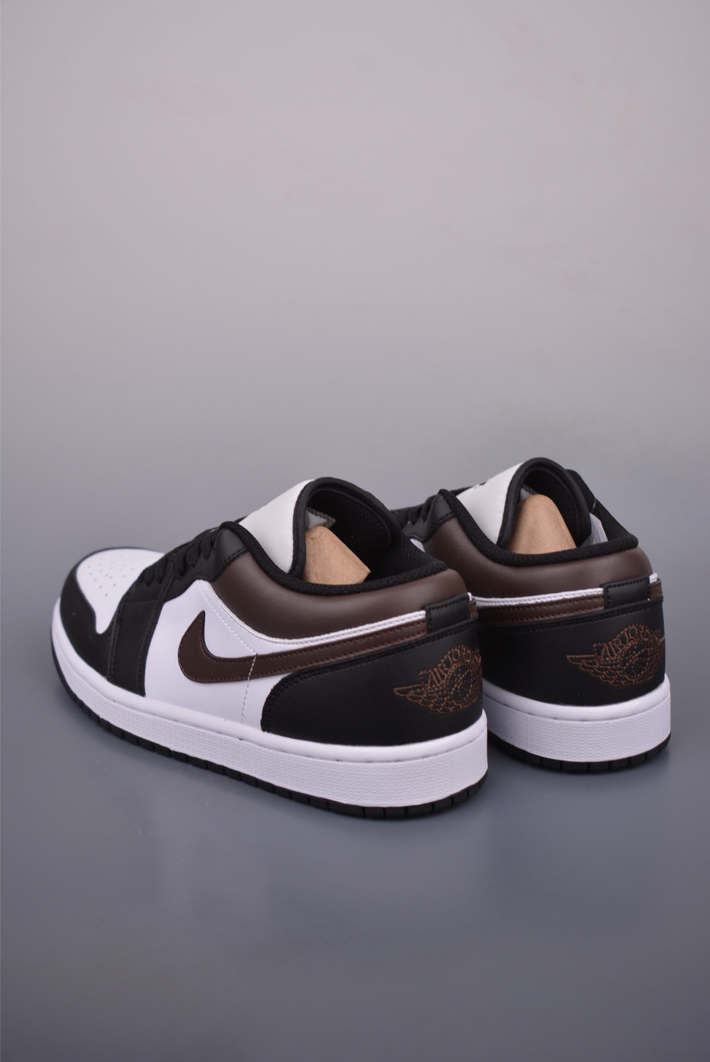 Air Jordan 1 Low Mocha Black Casual Sneakers, Premium Leather, Comfort Fit 3 i1753134777400 1804 0 1