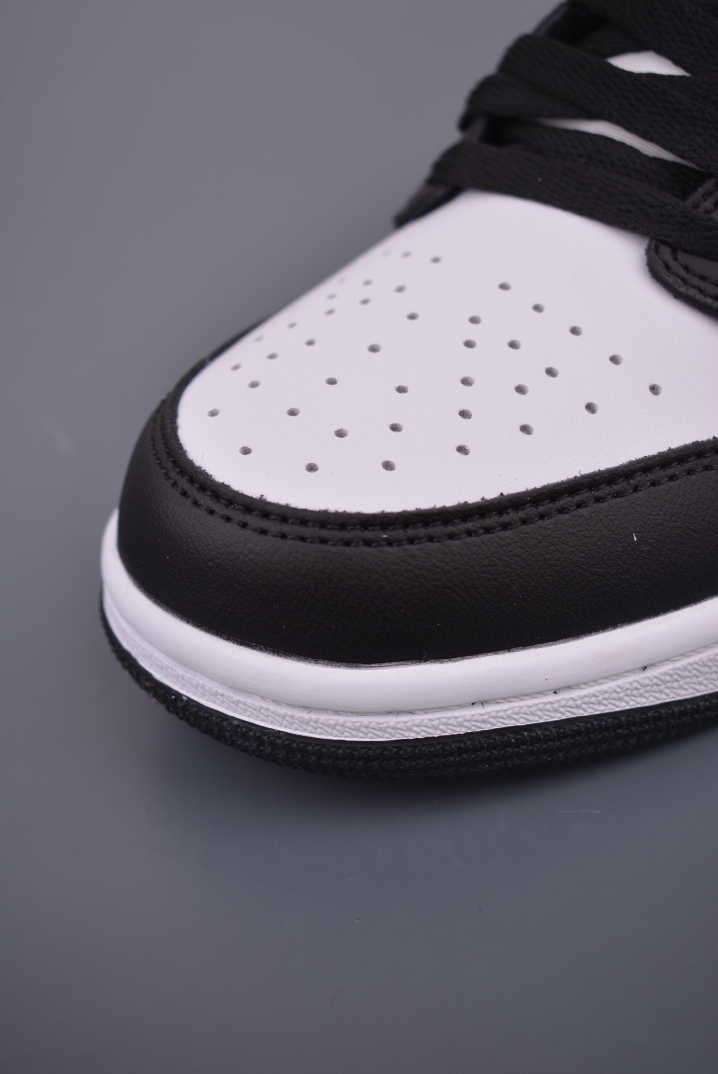 Air Jordan 1 Low Mocha Black Casual Sneakers, Premium Leather, Comfort Fit 7 i1753134777421 2708 0 5