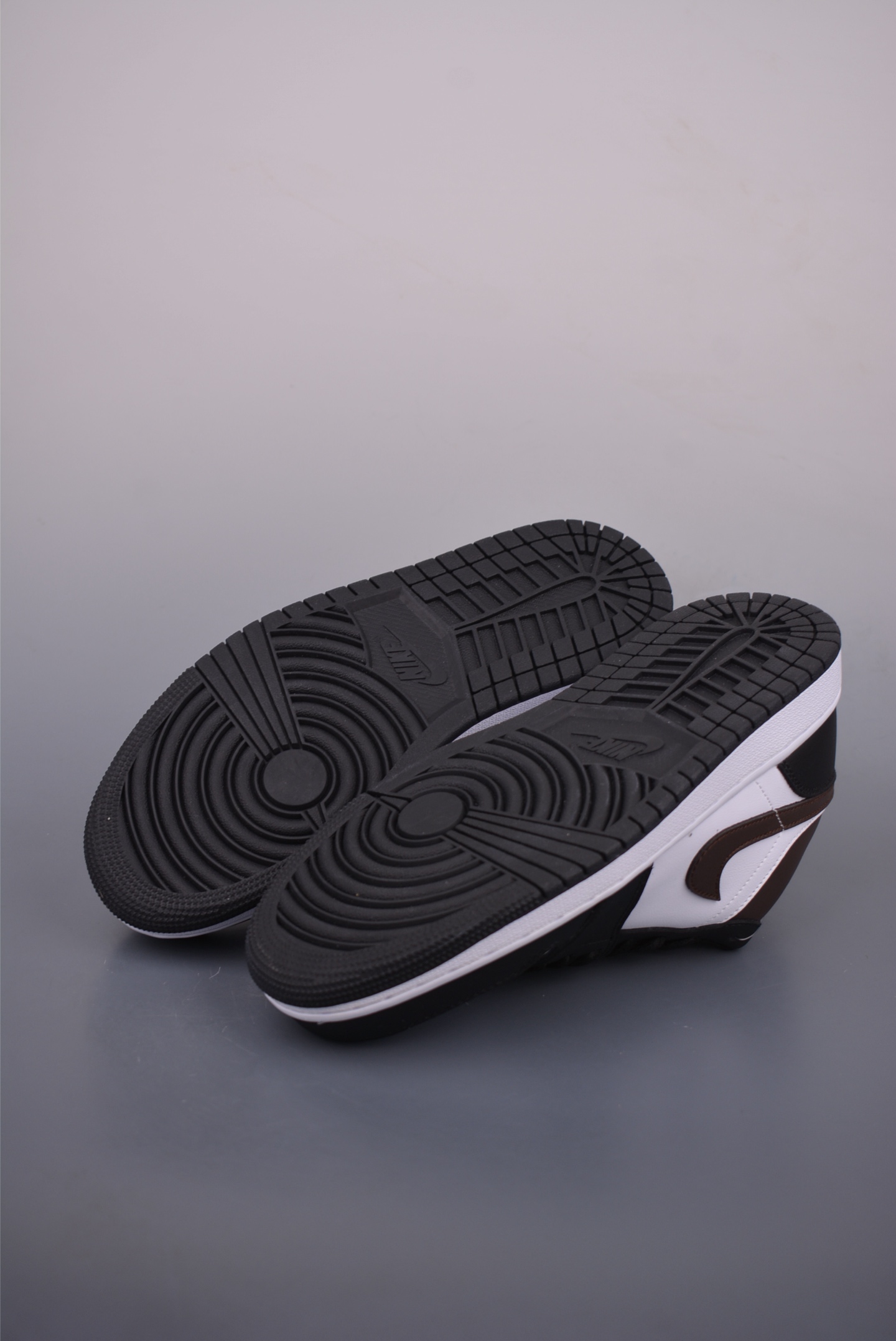 Air Jordan 1 Low Mocha Black Casual Sneakers, Premium Leather, Comfort Fit 4 i1753134777445 4932 0 2