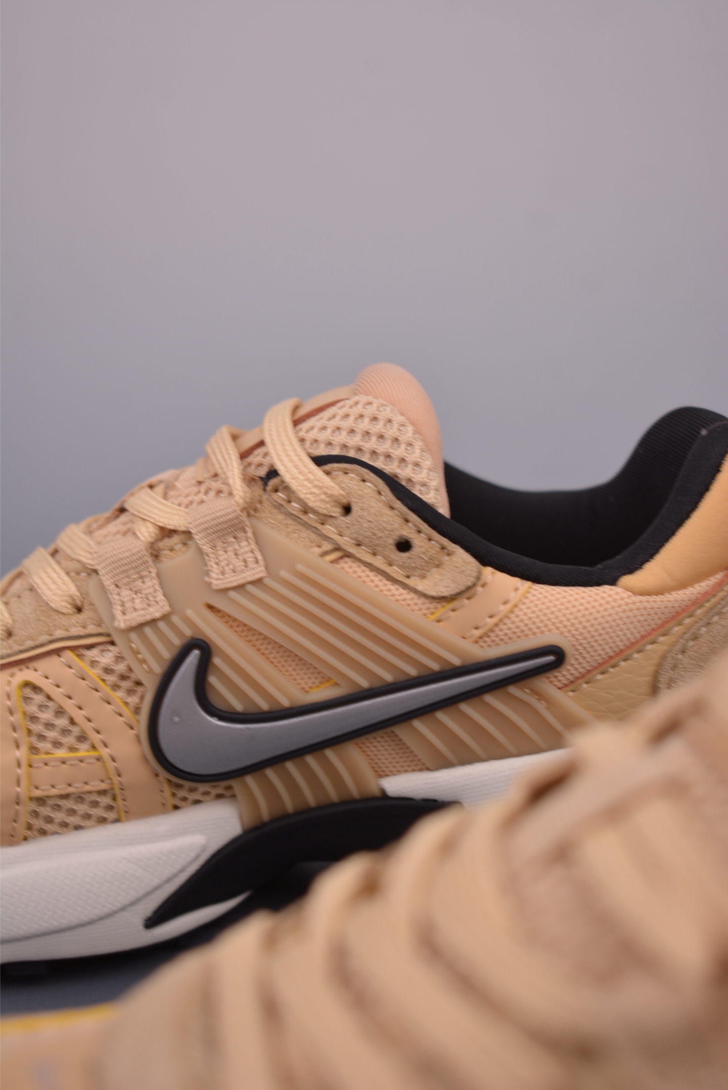 Nike V2K Runtekk Low-Top Retro Running Shoes - Cushioned, Breathable, and Stylish 9 i1753137819120 4166 0 7