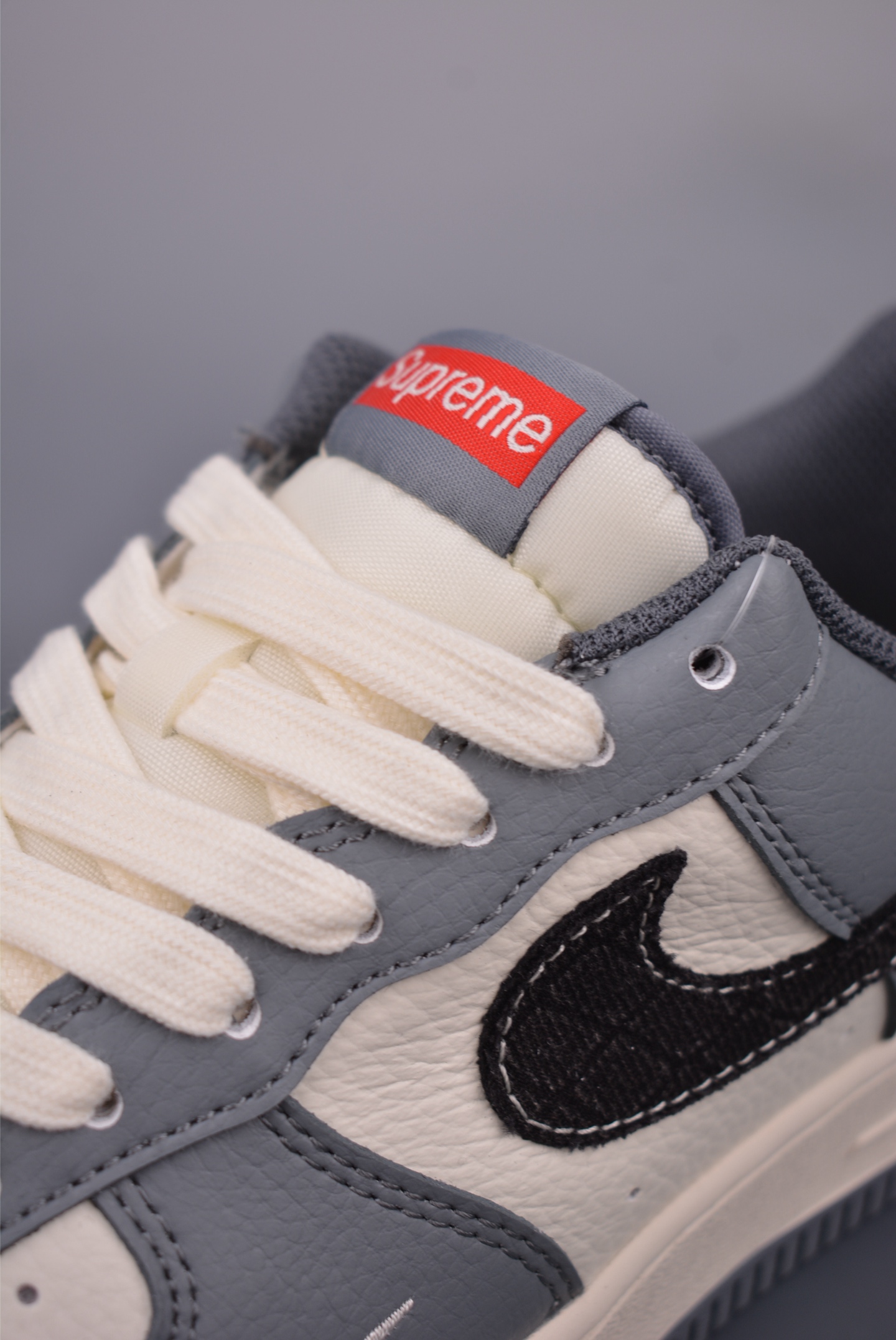 Nike X Supreme Air Force 1 Low Grey Sneakers - Limited Edition Style 8 i1753138719914 6523 0 6