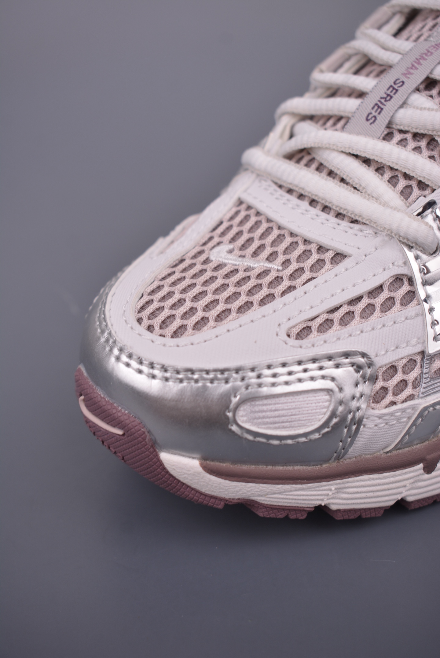 Nike Initiator Running Shoes, Retro Style, Comfortable, Sizes 36-45 7 i1753140401342 7186 0 5
