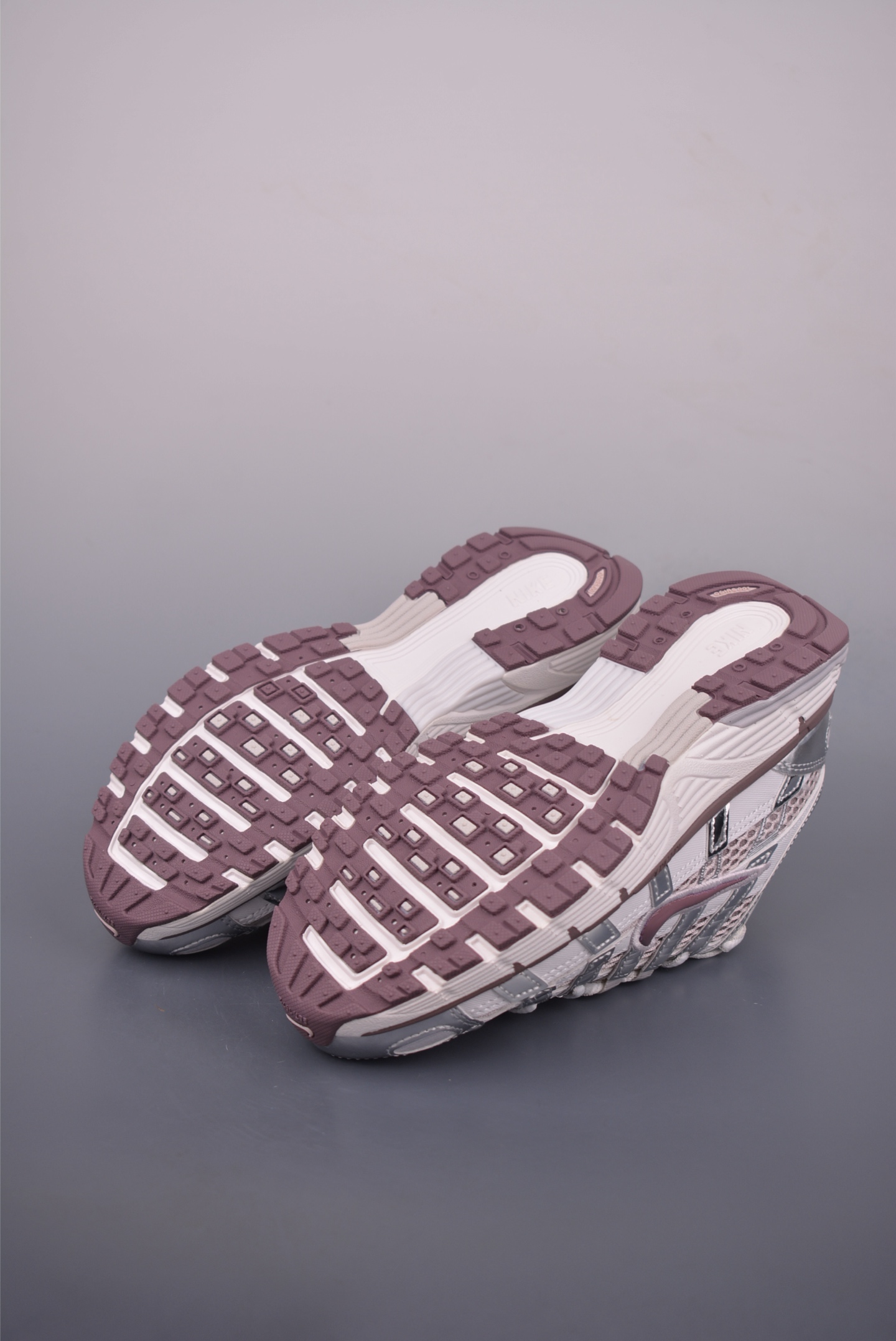 Nike Initiator Running Shoes, Retro Style, Comfortable, Sizes 36-45 4 i1753140403256 8736 0 2