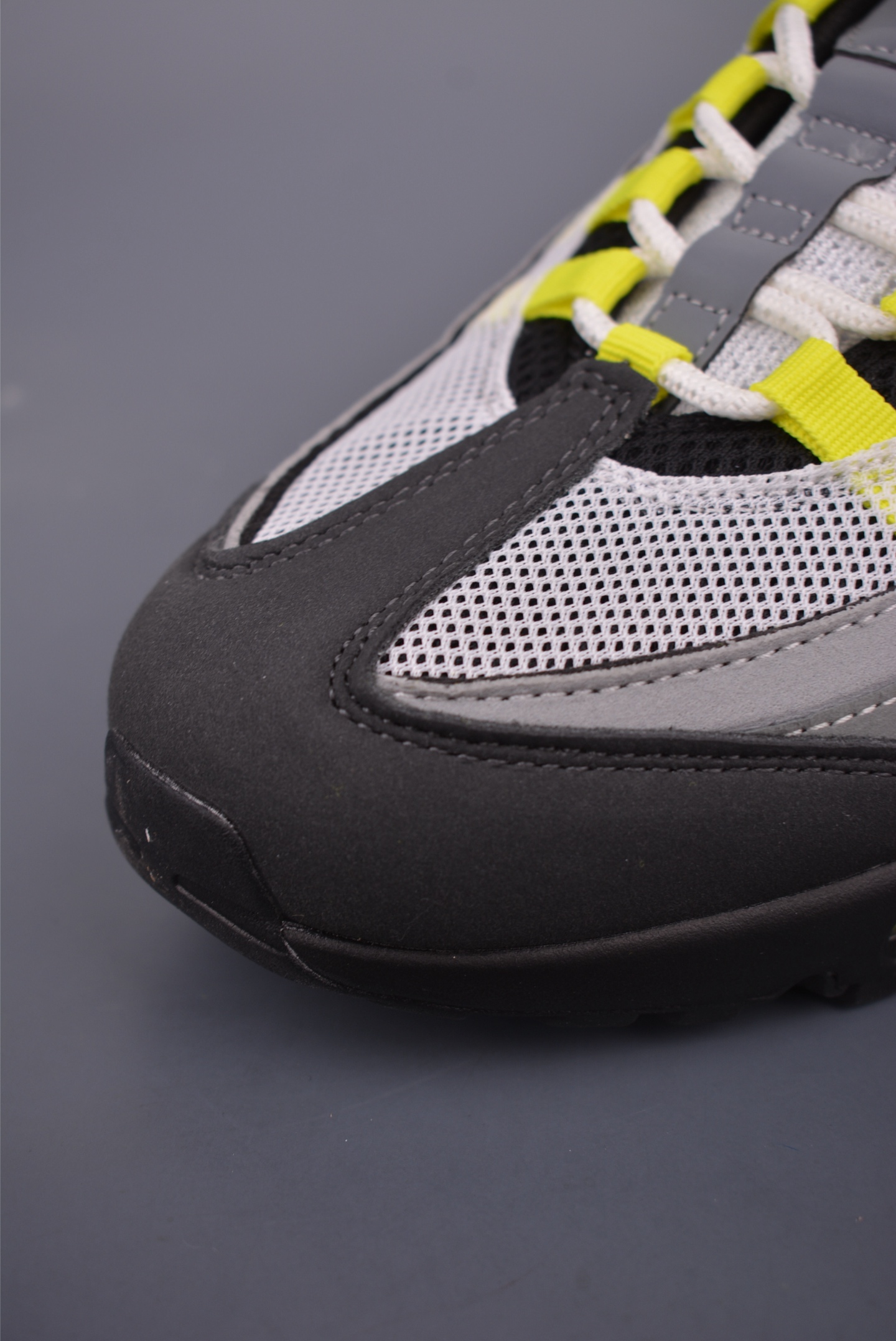 Nike Air Max 95: Iconic Design, Ultimate Comfort, and Air Cushioning 7 i1753140456535 9405 0 5