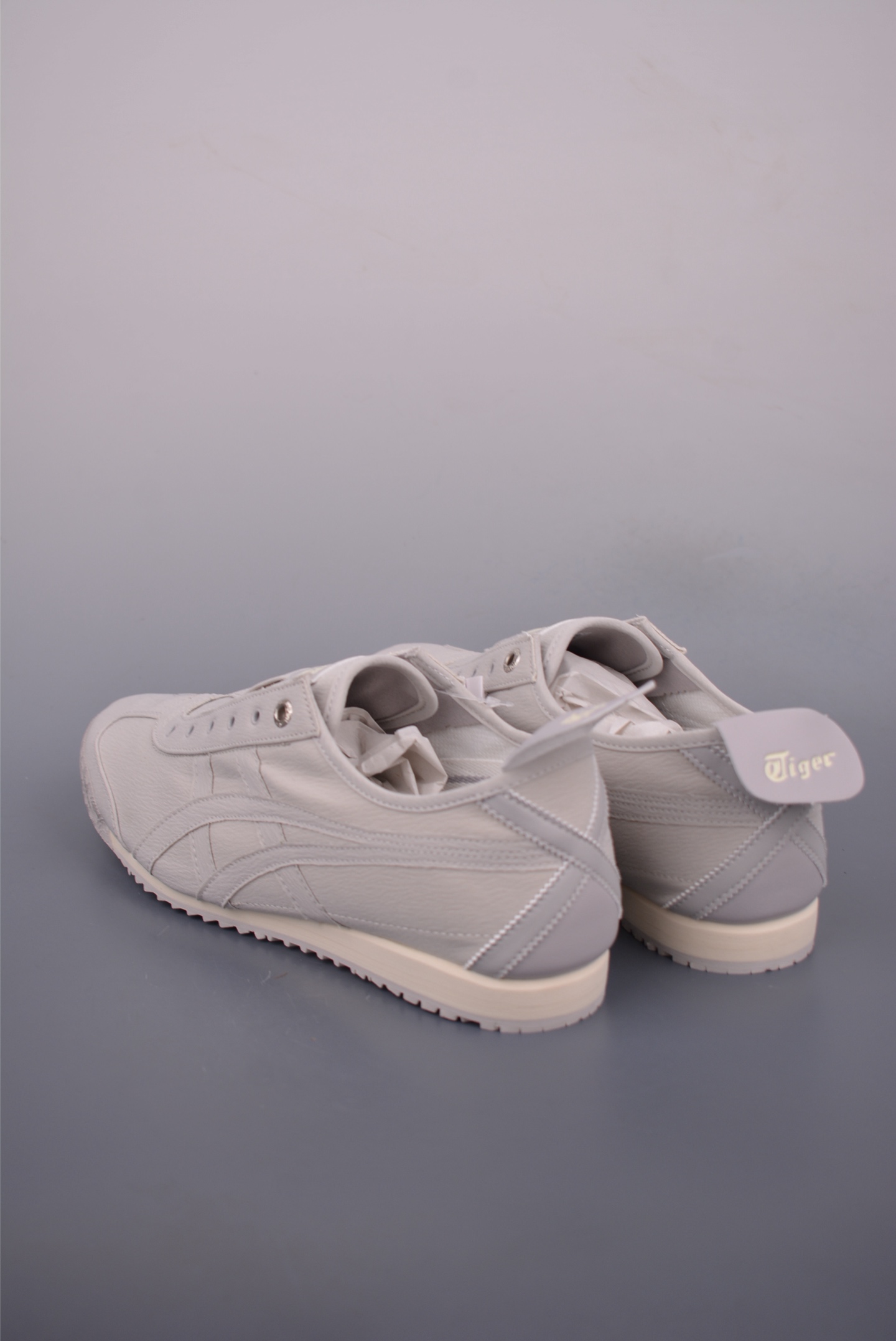 Onitsuka Tiger MEXICO 66 SLIP-ON Sneakers - Quality Craftsmanship & Comfort 3 i1753140601761 3768 0 1